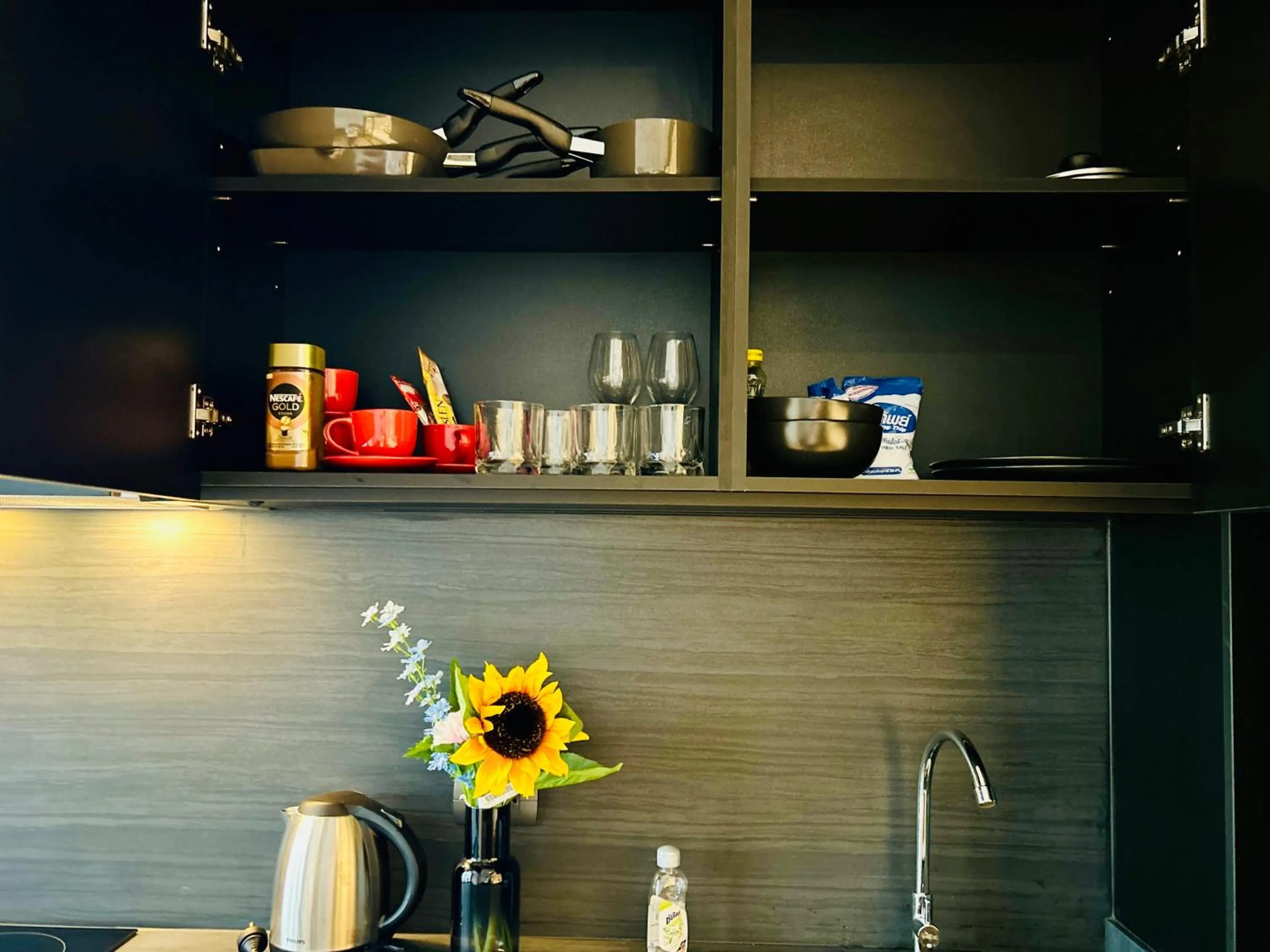 Kitchen or kitchenette in Edge Central Pattaya By YoYo