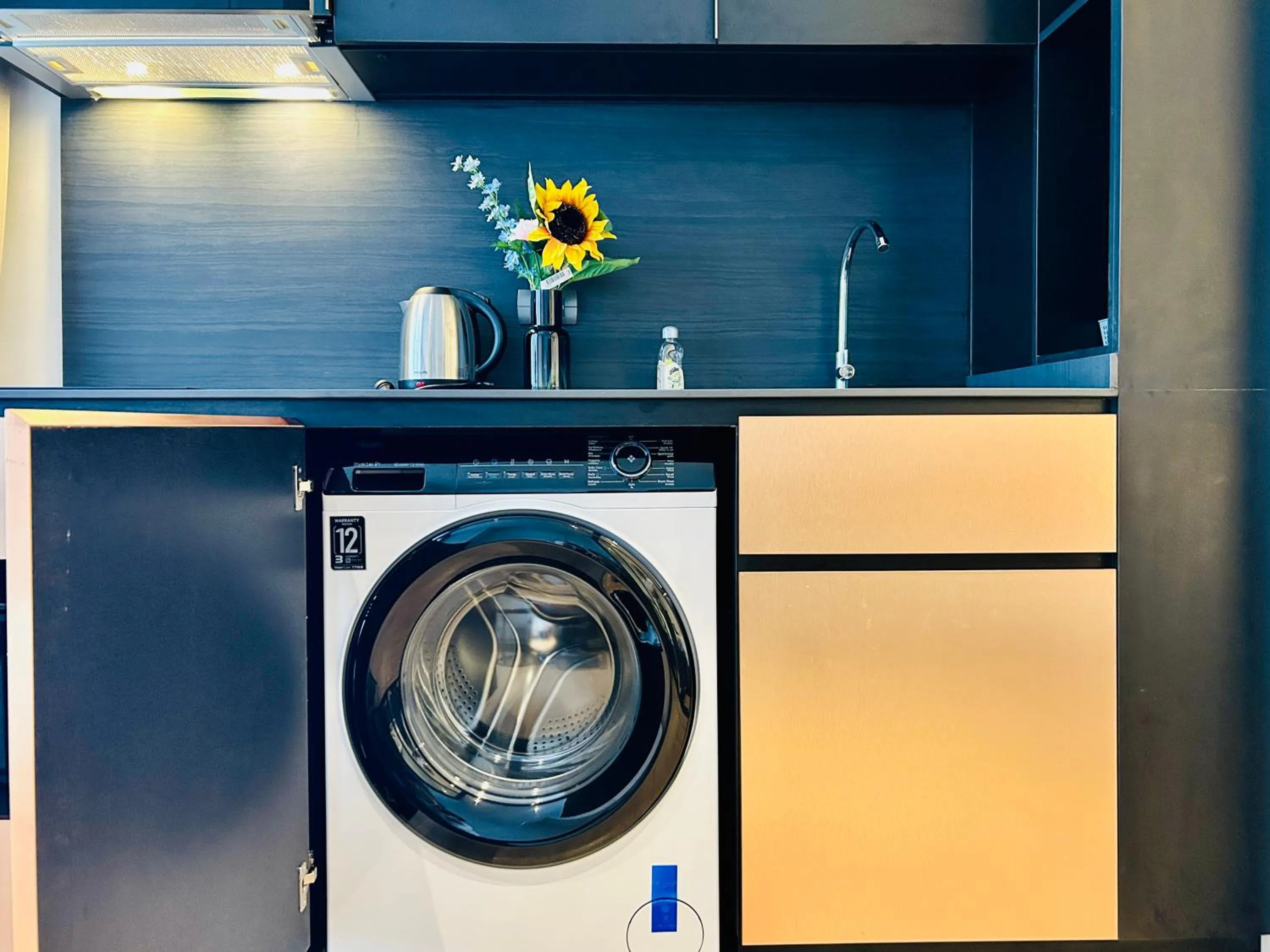 Kitchen or kitchenette in Edge Central Pattaya By YoYo