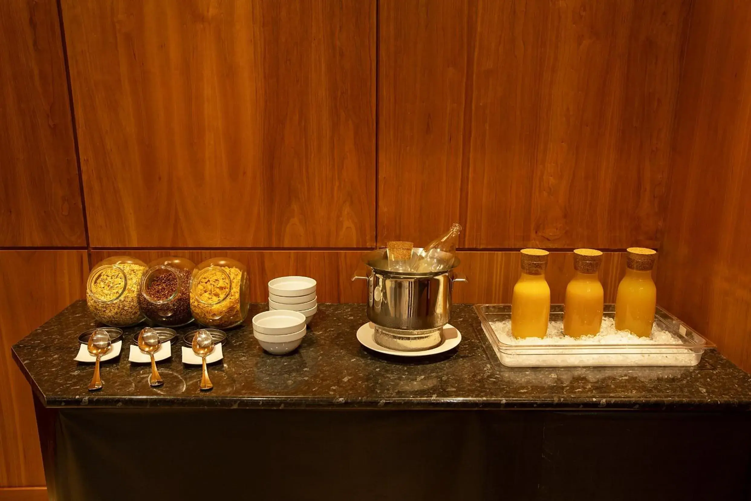 Restaurant/places to eat in Vértice Indalo Almería Restaurant/places to eat in Vértice Indalo Almería