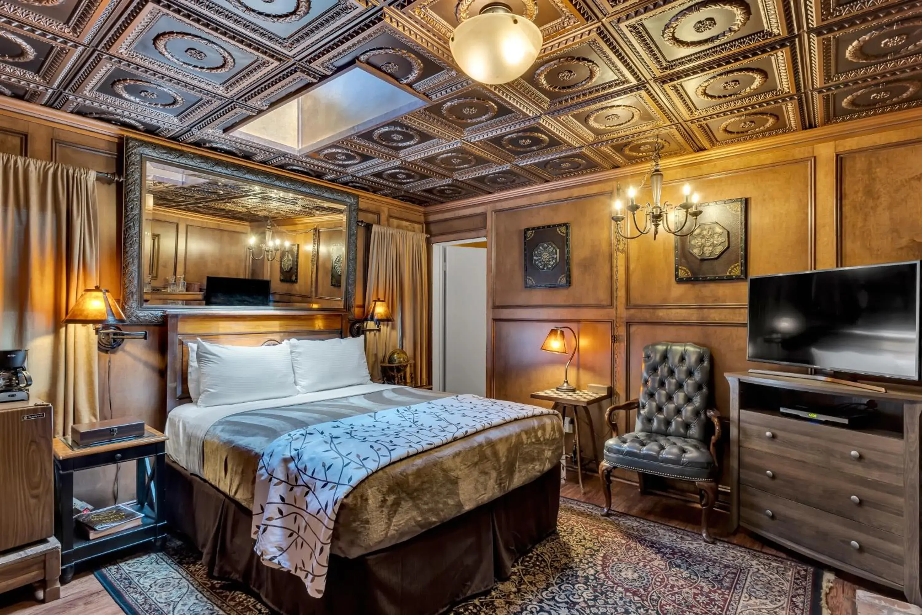 Deluxe Double or Twin Room in Idyllwild Inn Deluxe Double or Twin Room in Idyllwild Inn