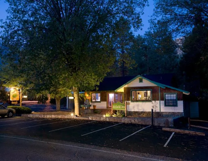 Property building in Idyllwild Inn