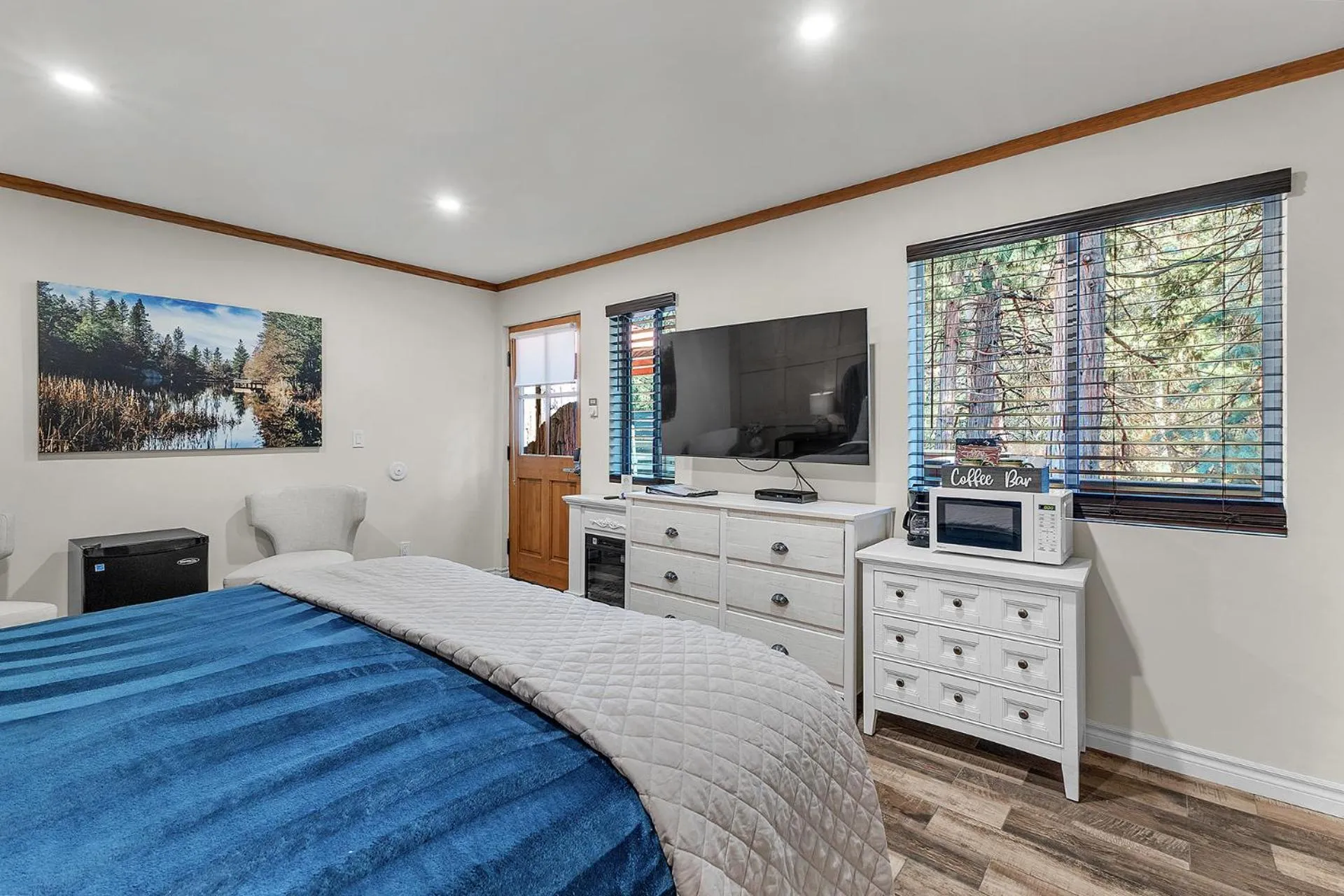 Bed in Idyllwild Inn