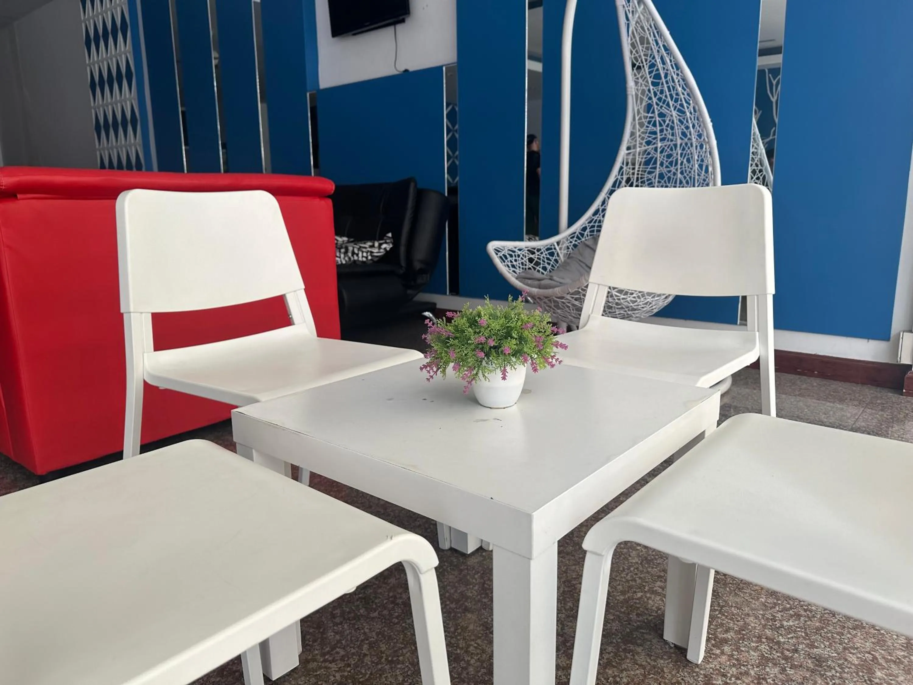 Living room in Cocoon Patong Hotel