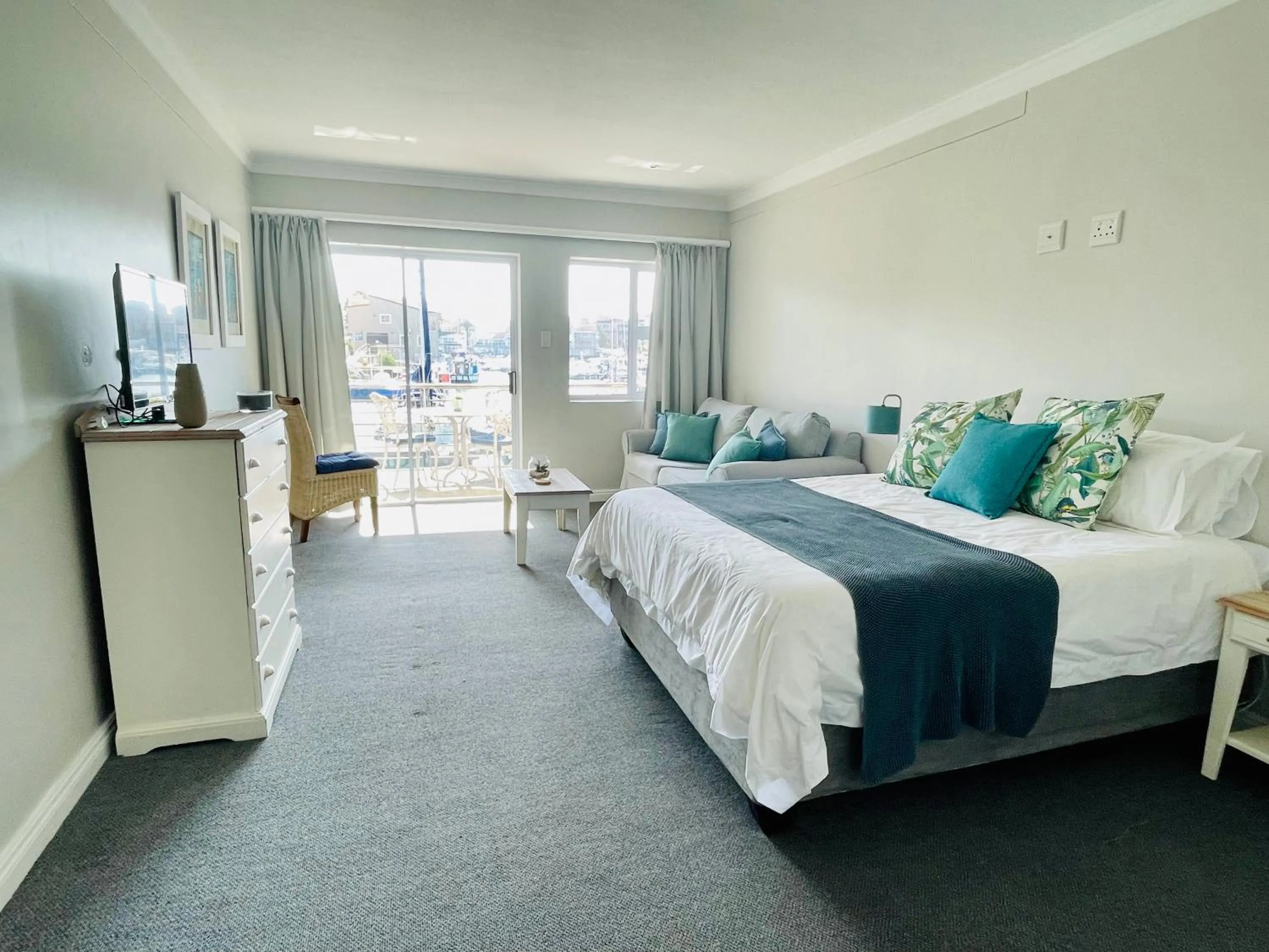 Bed in Port Edge - Ships Bell, Port St Francis Bay