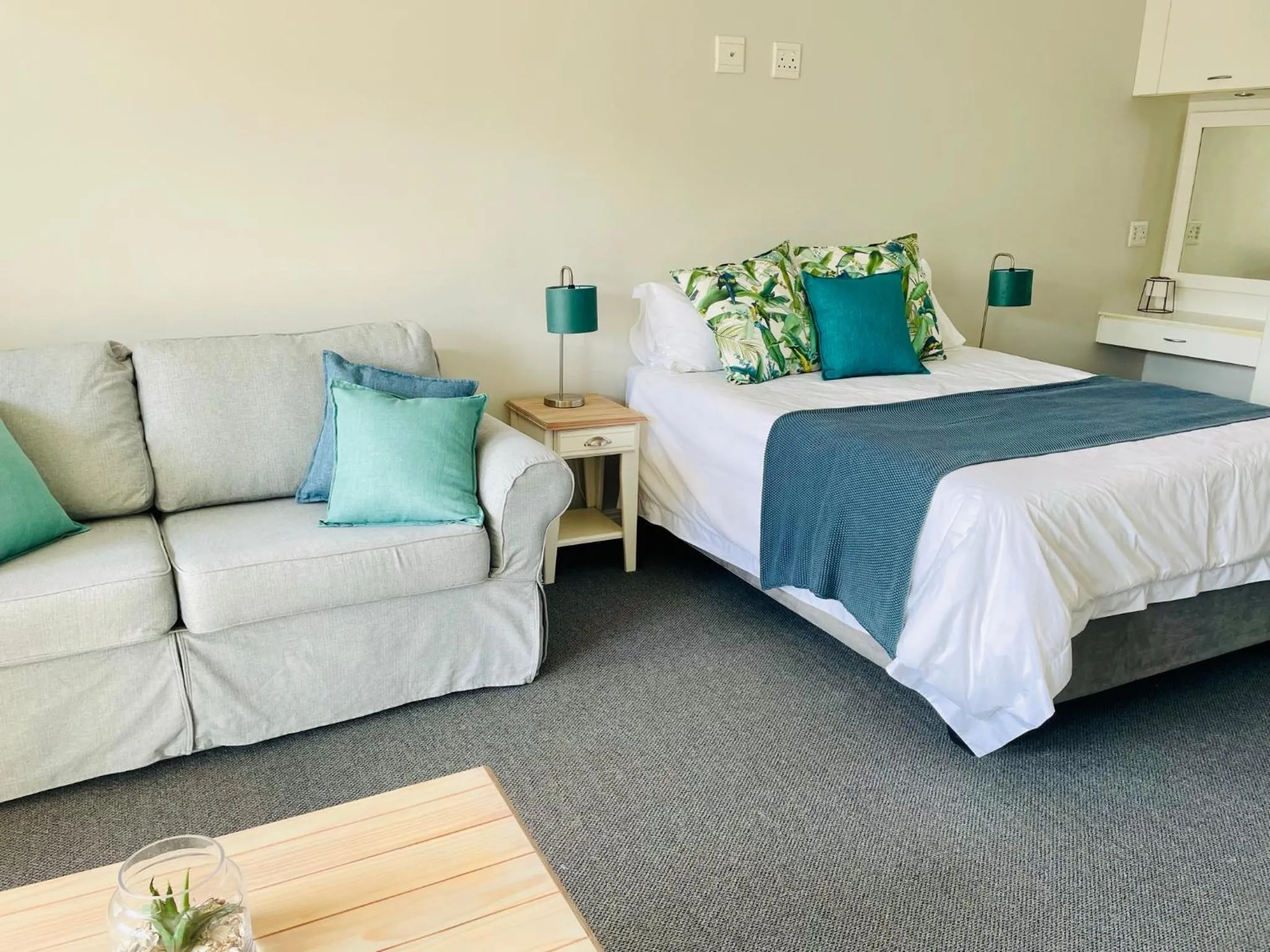 Photo of the whole room, Bed in Port Edge - Ships Bell, Port St Francis Bay