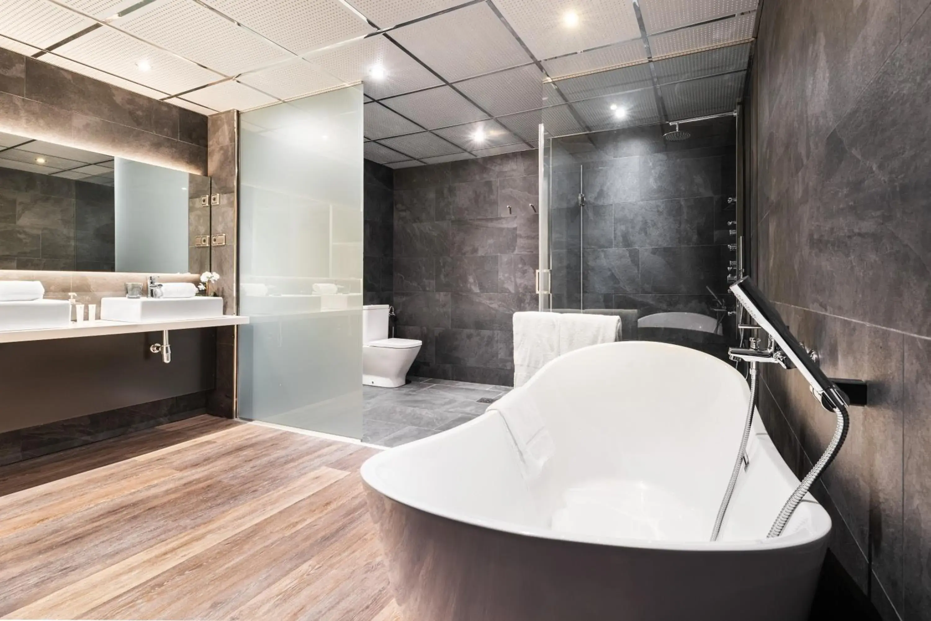 Bathroom in Exe Coruña Bathroom in Exe Coruña