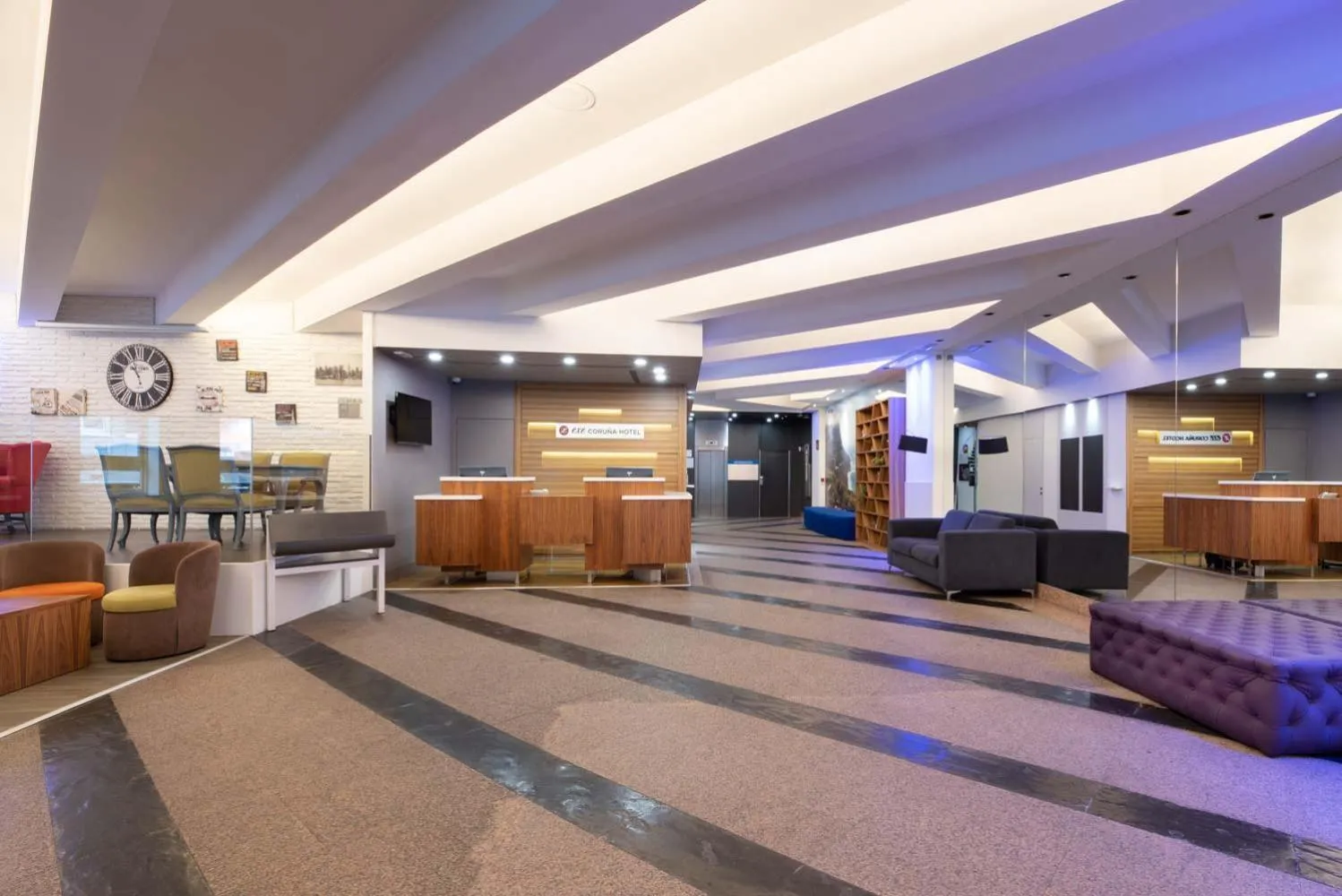 Lobby or reception in Exe Coruña