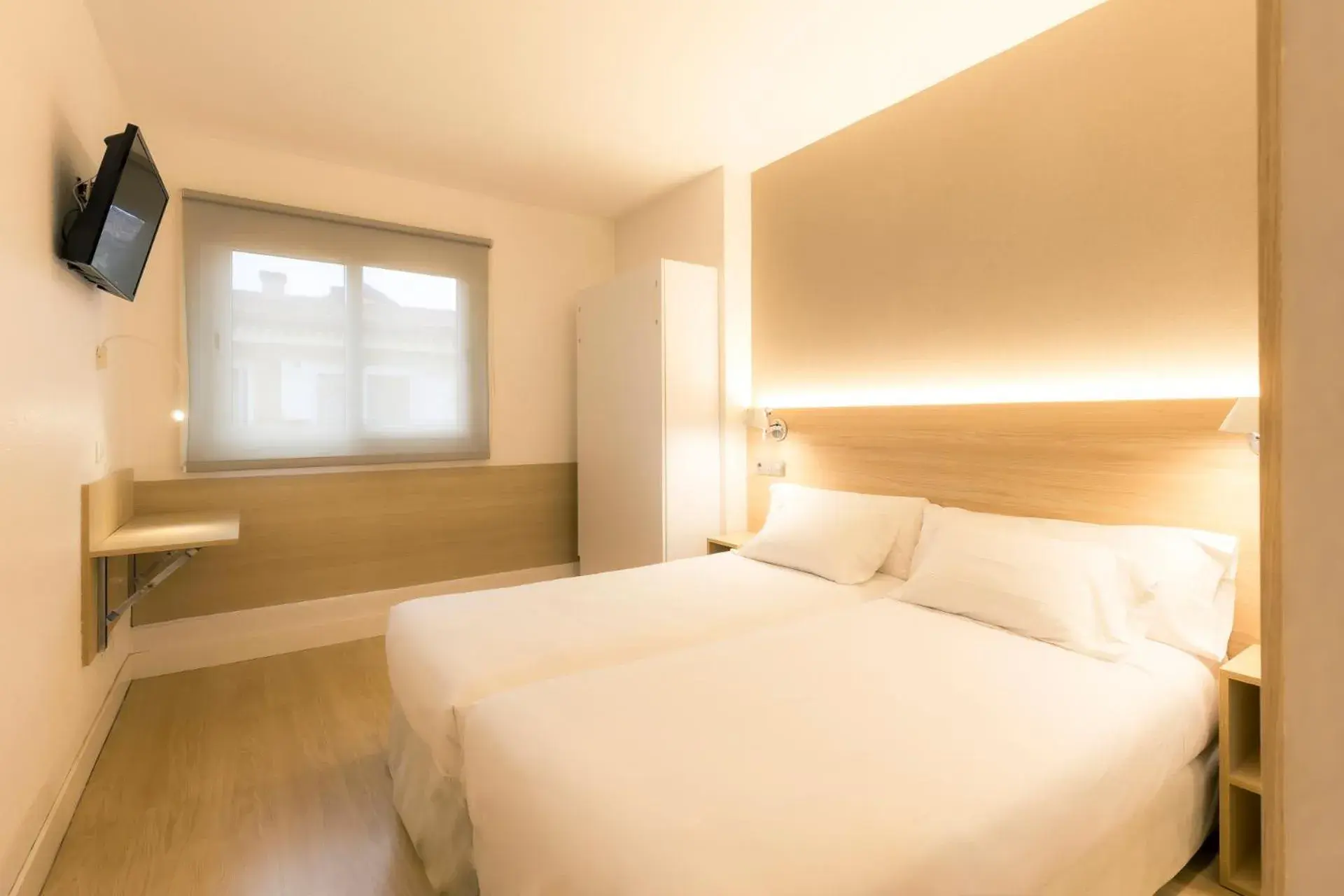 Bed in Hotel Burlada Bed in Hotel Burlada