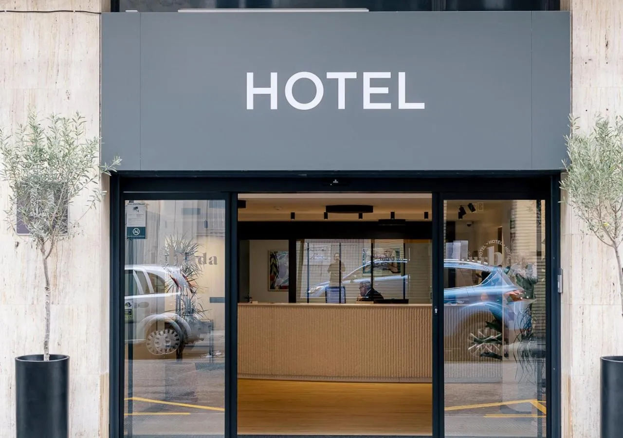 Facade/entrance in Hotel Burlada