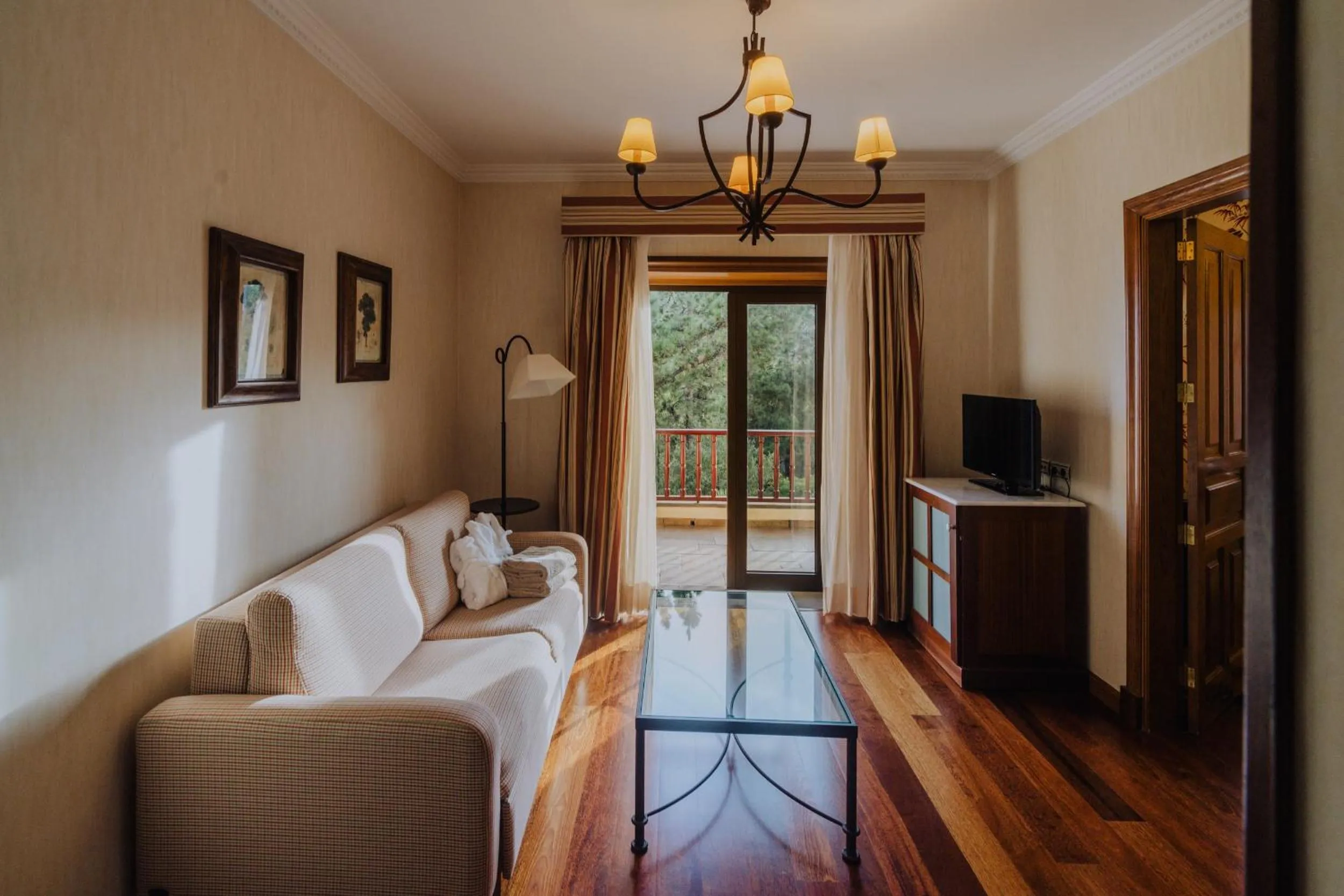 Living room in Hotel Spa Villalba