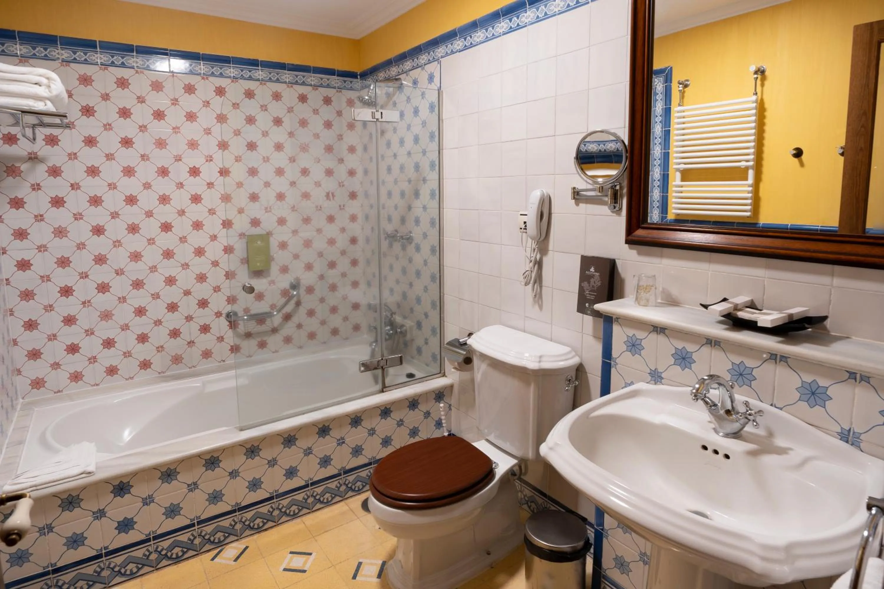 Shower in Hotel Spa Villalba