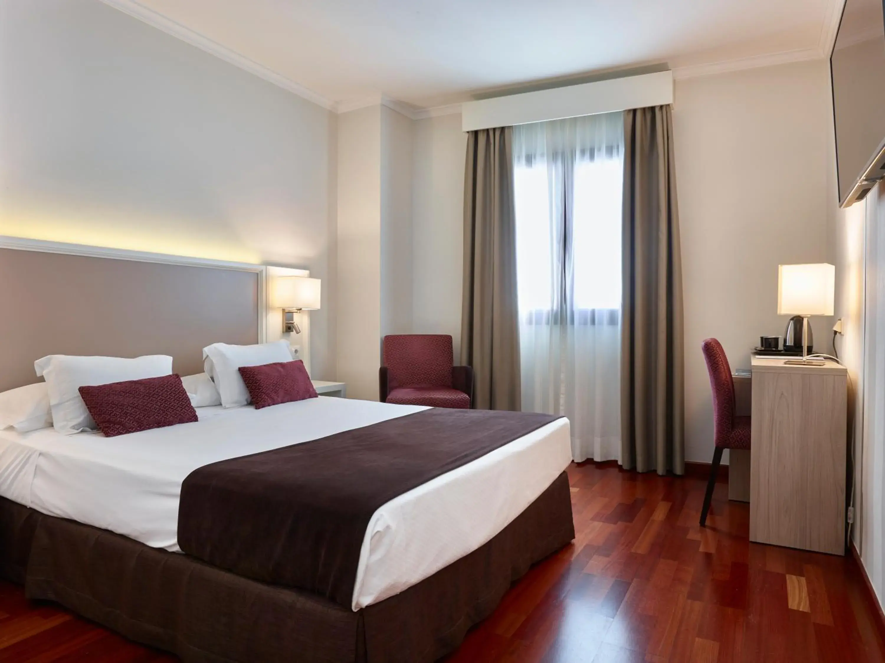 Double or Twin Room in Hotel Maestranza Double or Twin Room in Hotel Maestranza