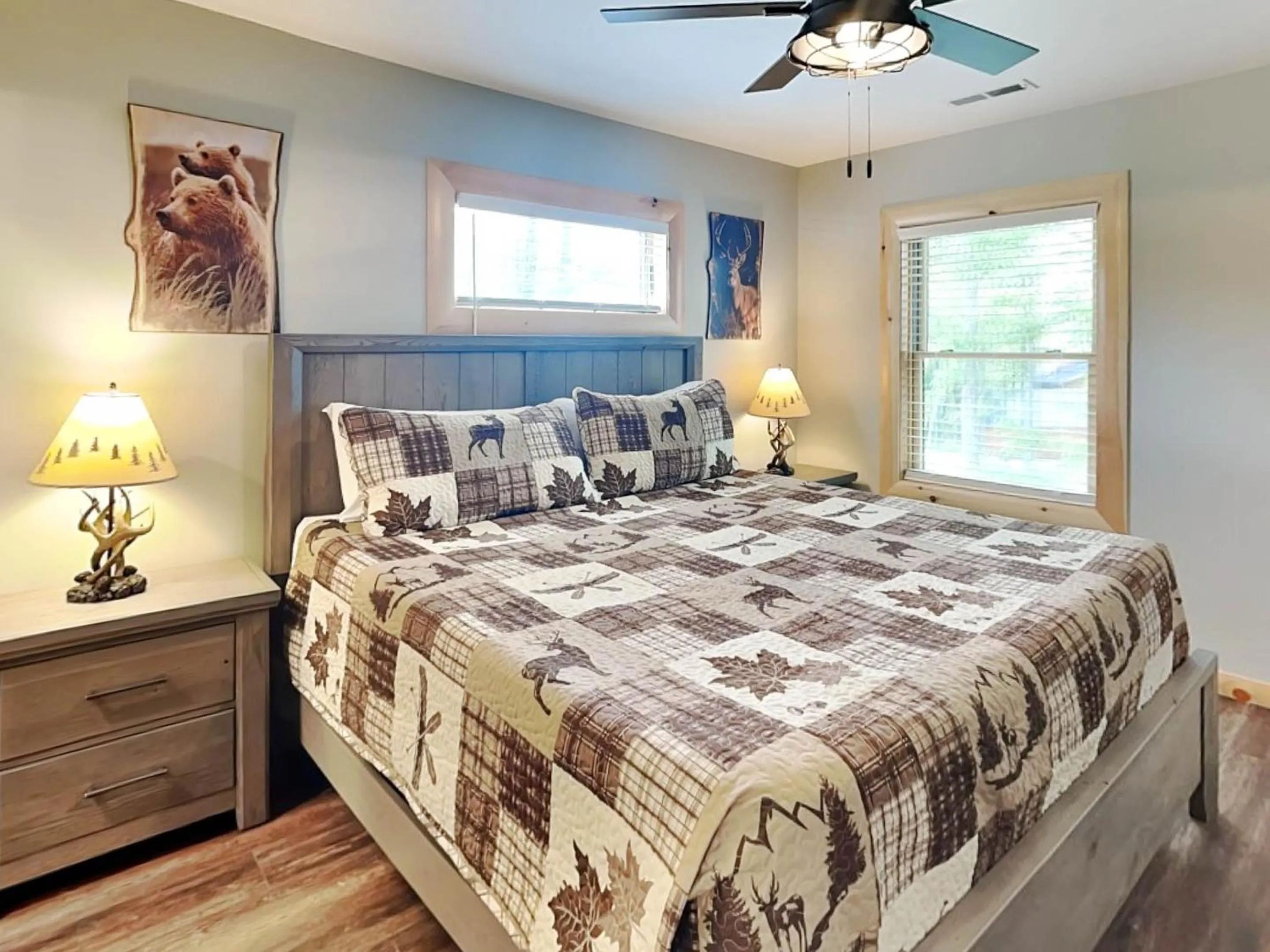 Bed in CJs Mountain Lodge