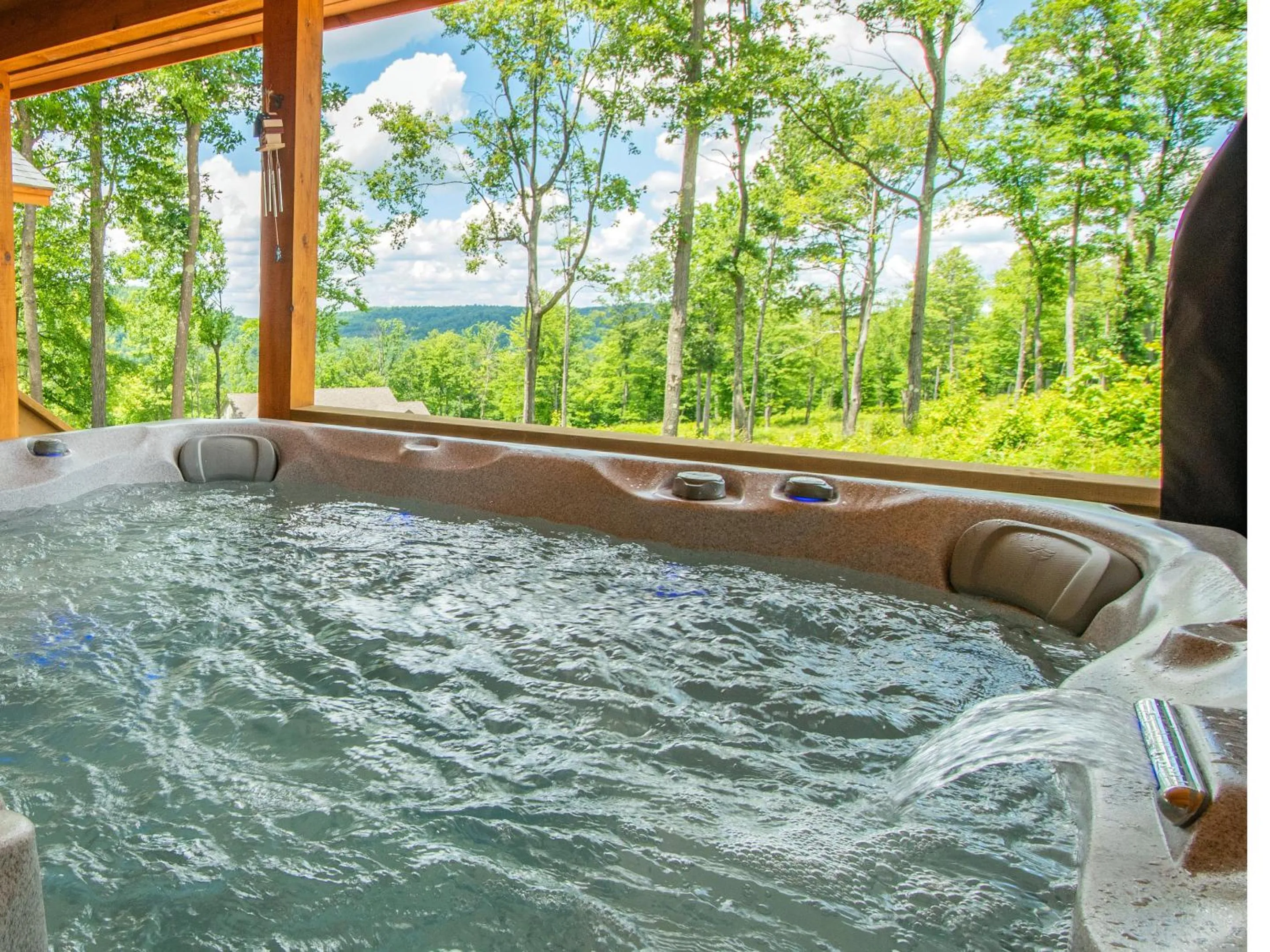 CJs Mountain Lodge