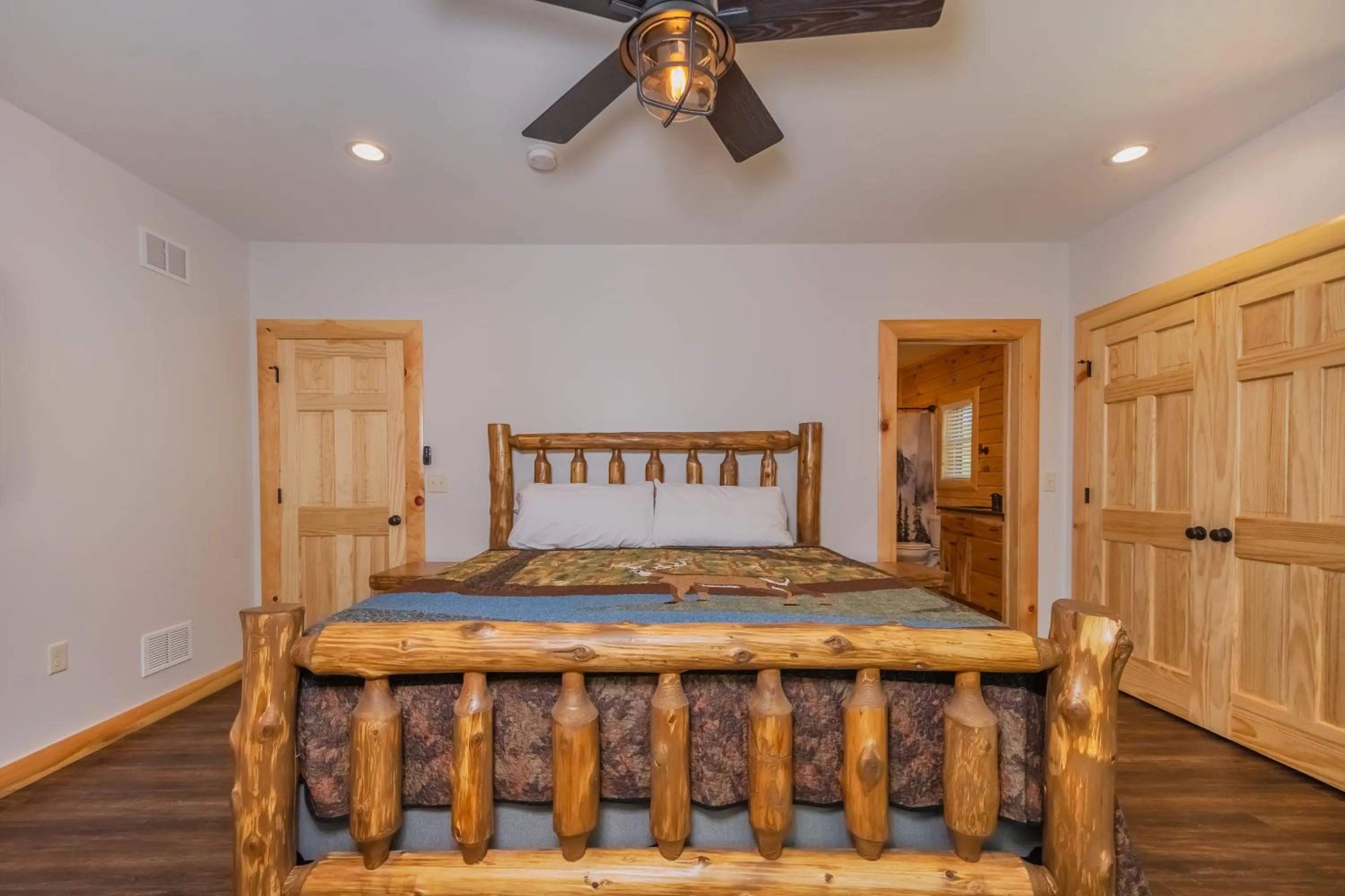 Property building, Bed in CJs Mountain Lodge