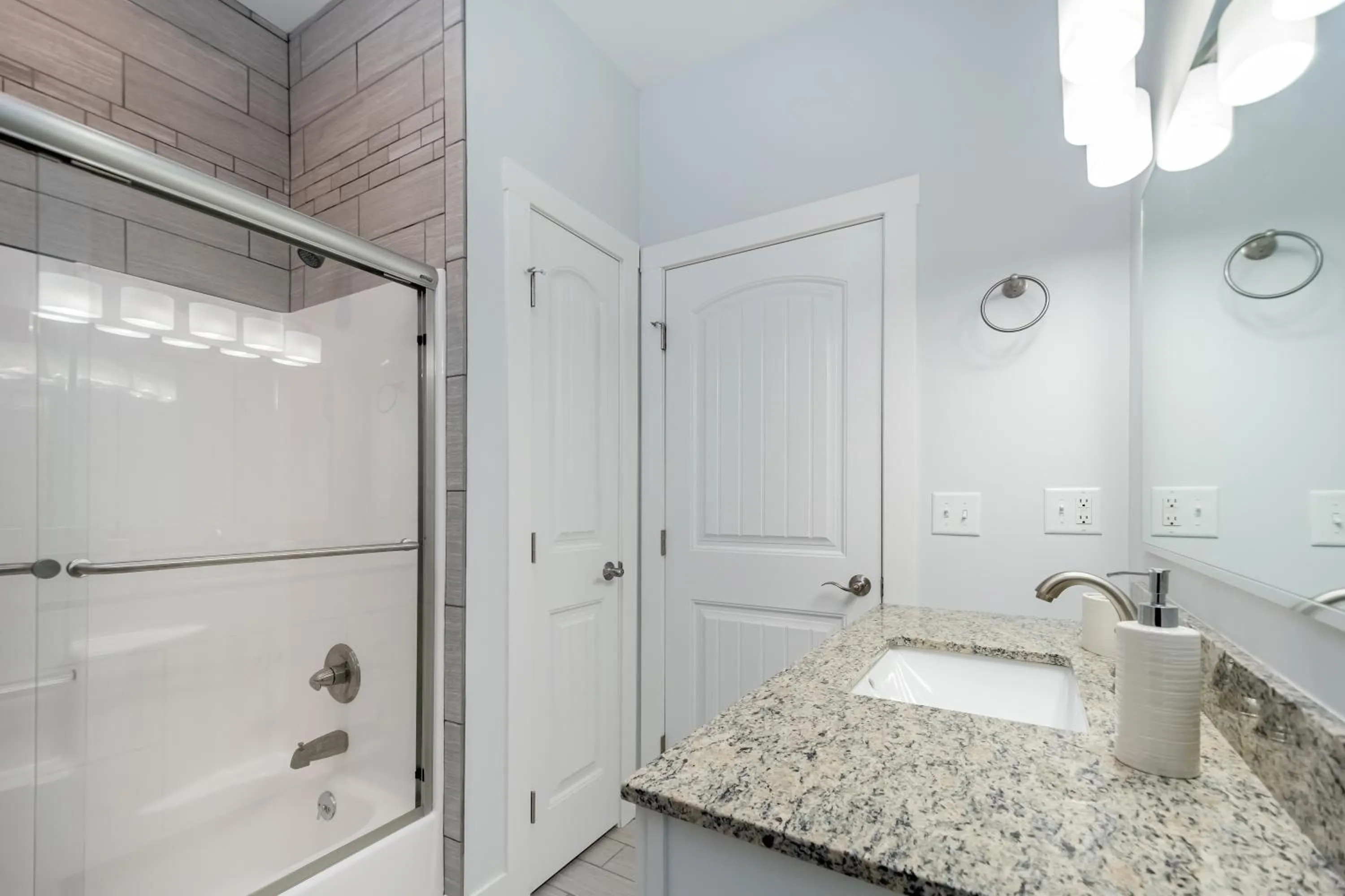 Property building in Alla Famiglia