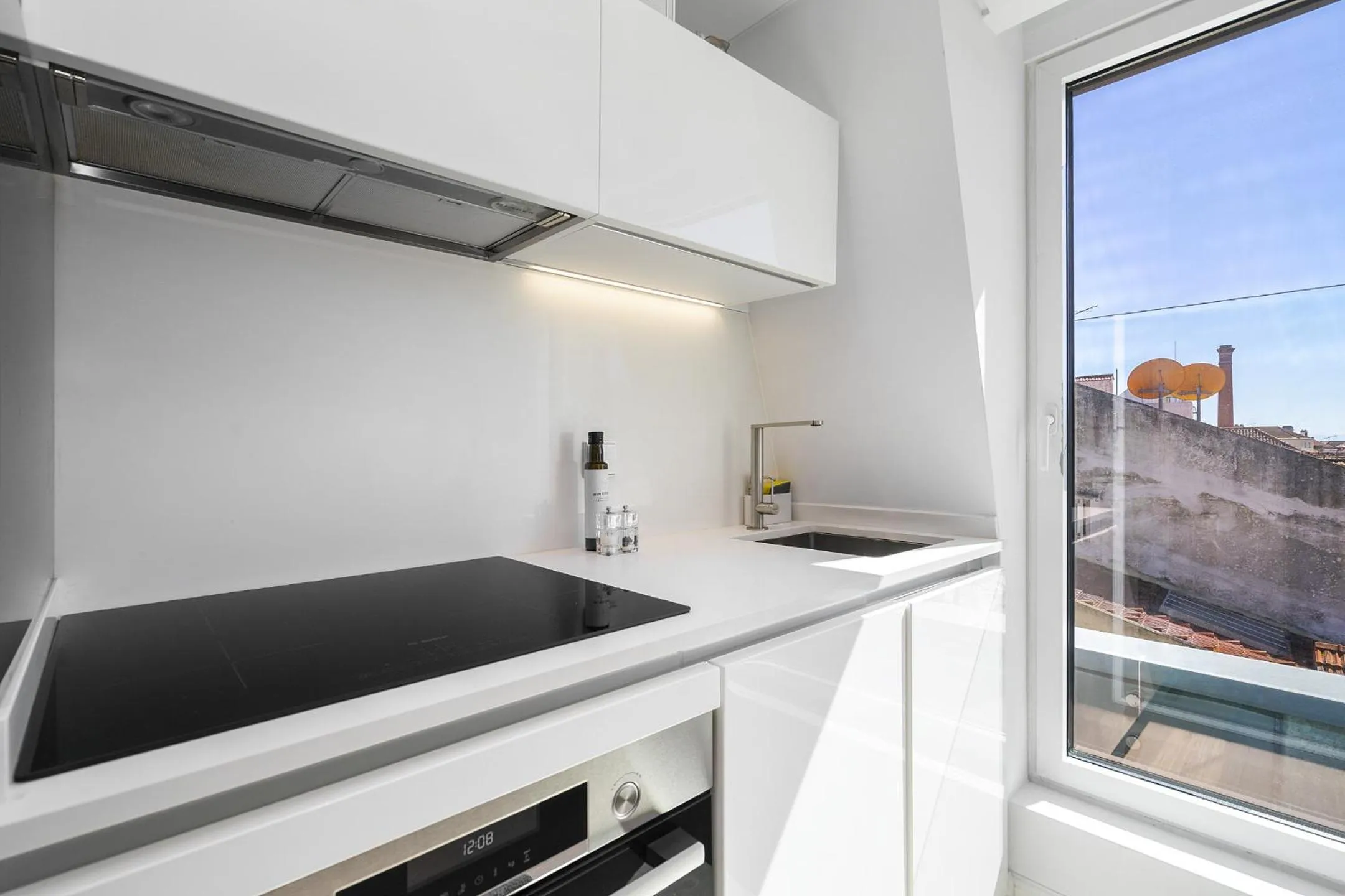 Kitchen or kitchenette in Les Deux Mariettes Apartments & Suites