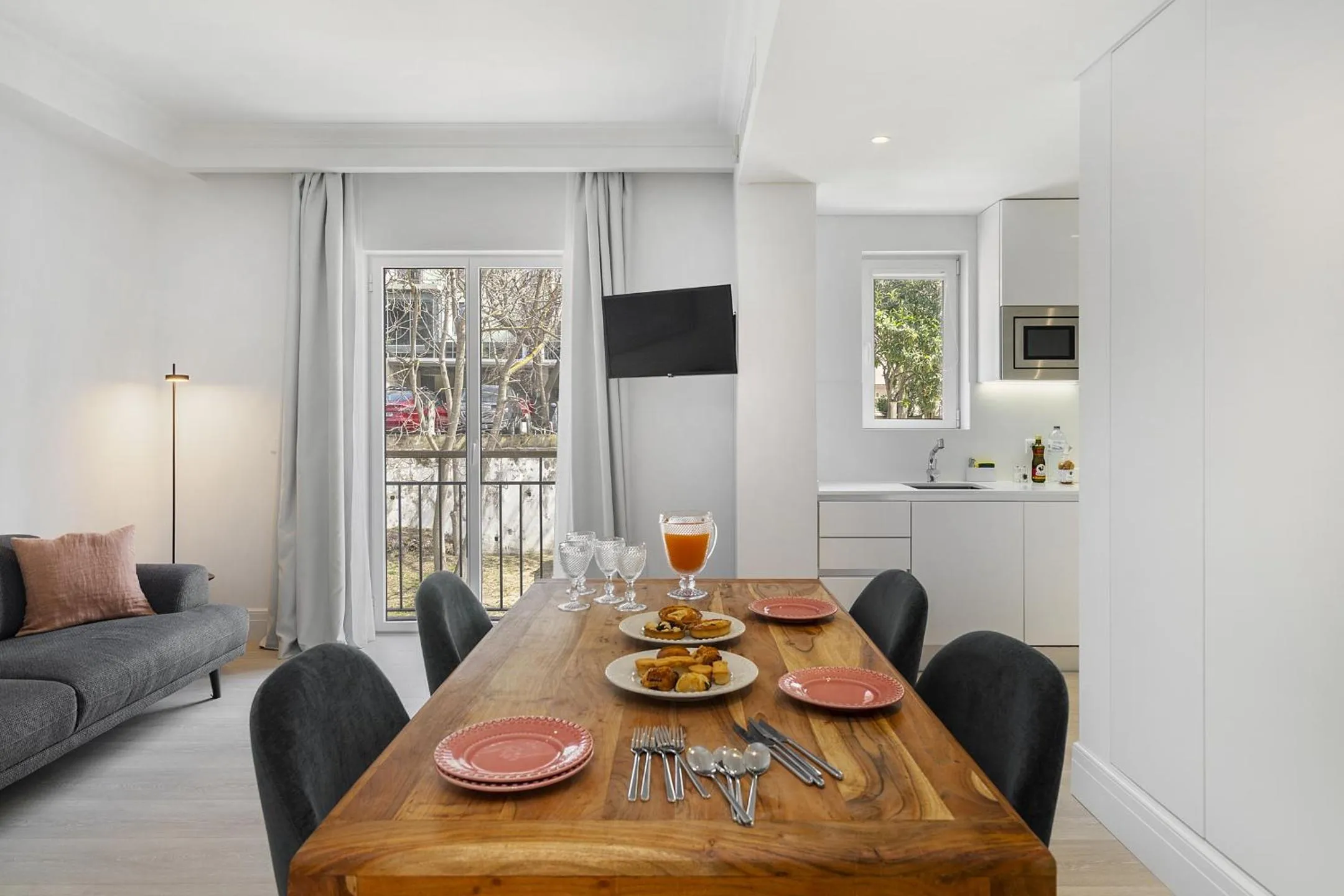 Kitchen or kitchenette in Les Deux Mariettes Apartments & Suites