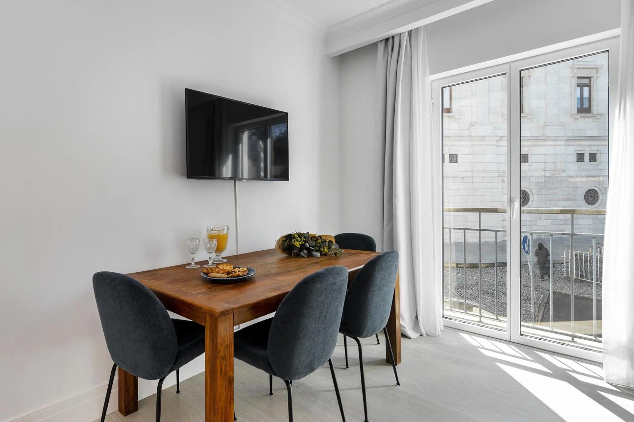 Dining area in Les Deux Mariettes Apartments & Suites