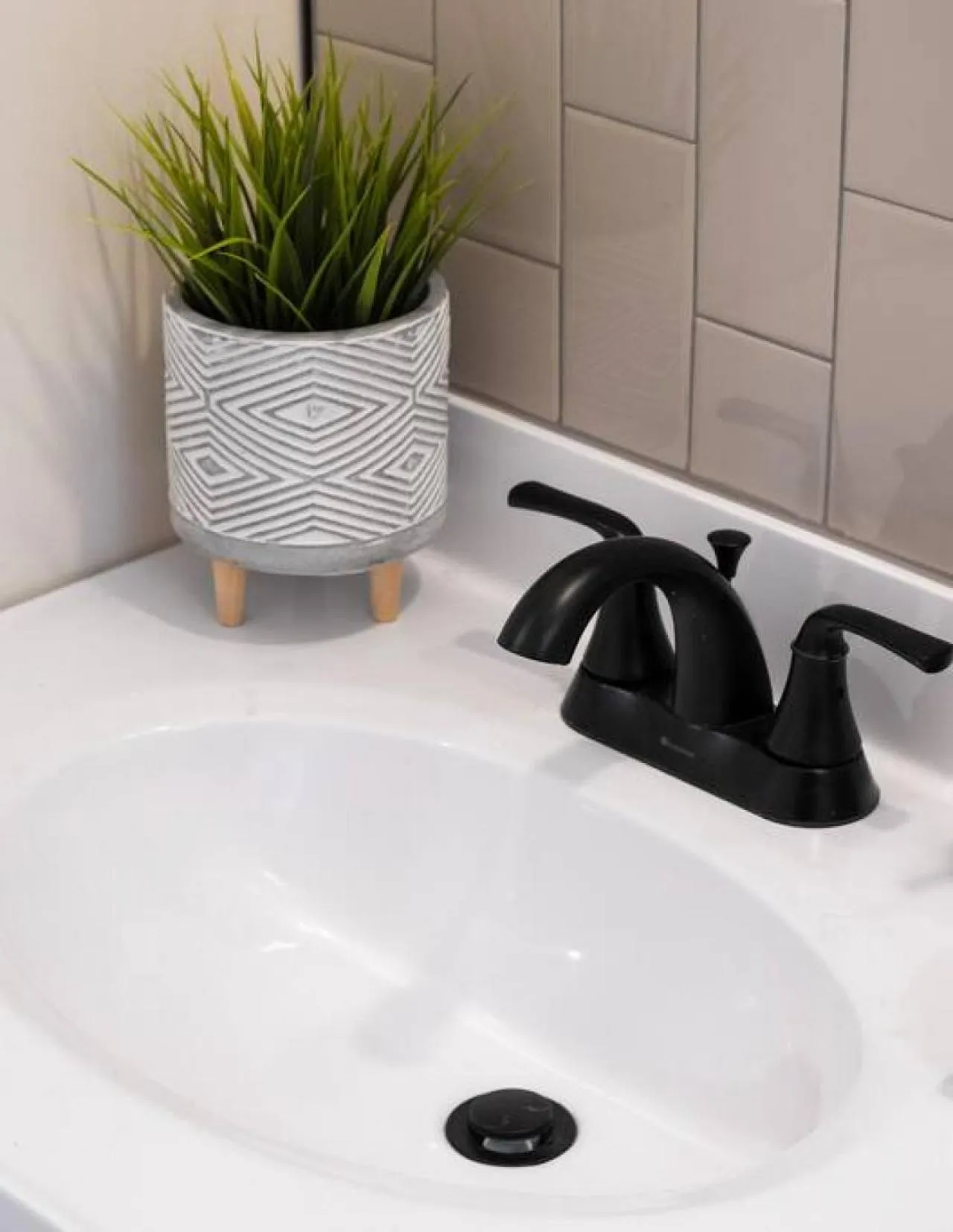 Bathroom in Deluxe 4-Bedroom w Huge Deck 3-Min to Downtown