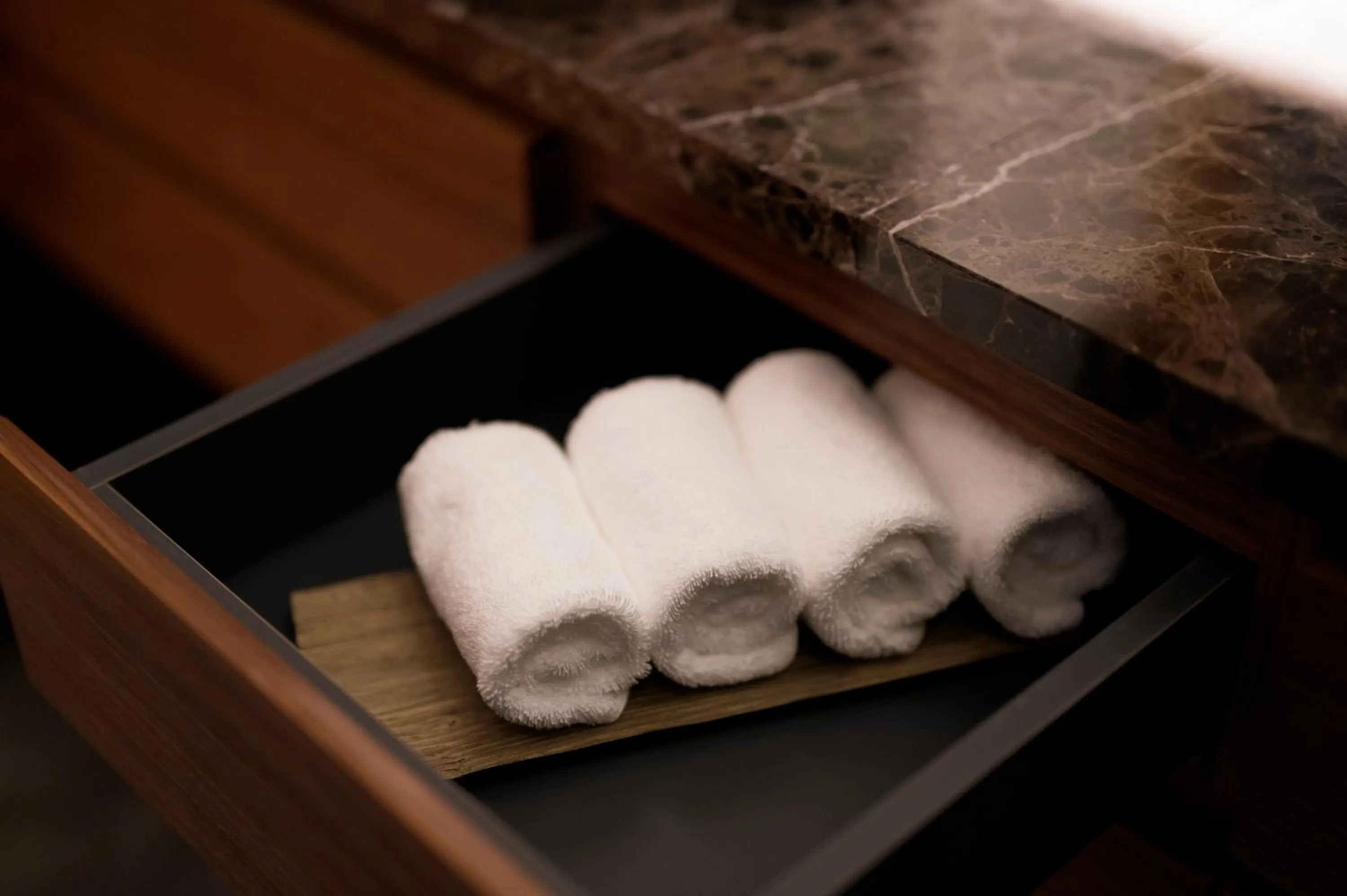towels in KanollyResorts Hakuba