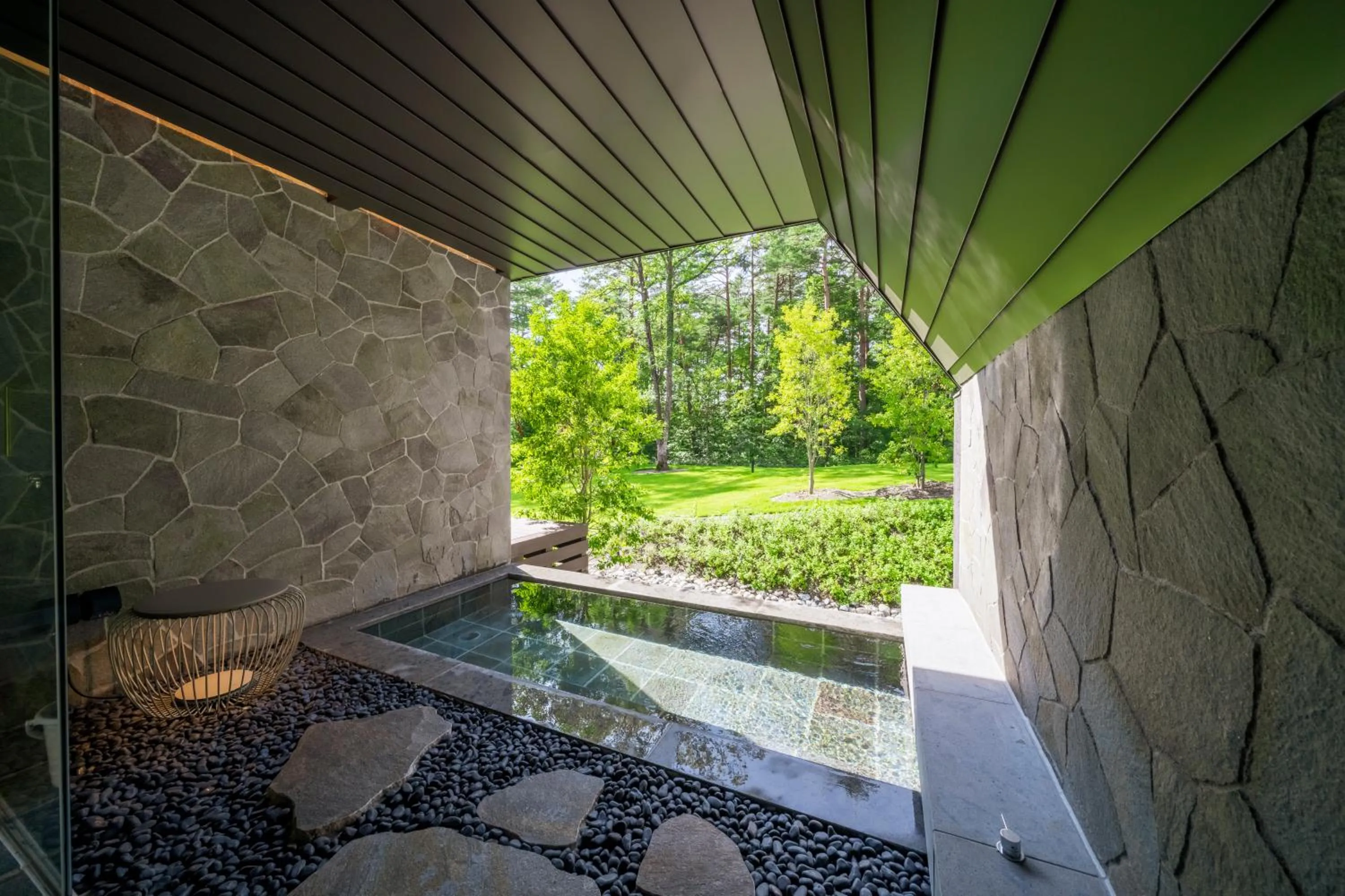 Hot Spring Bath in KanollyResorts Hakuba