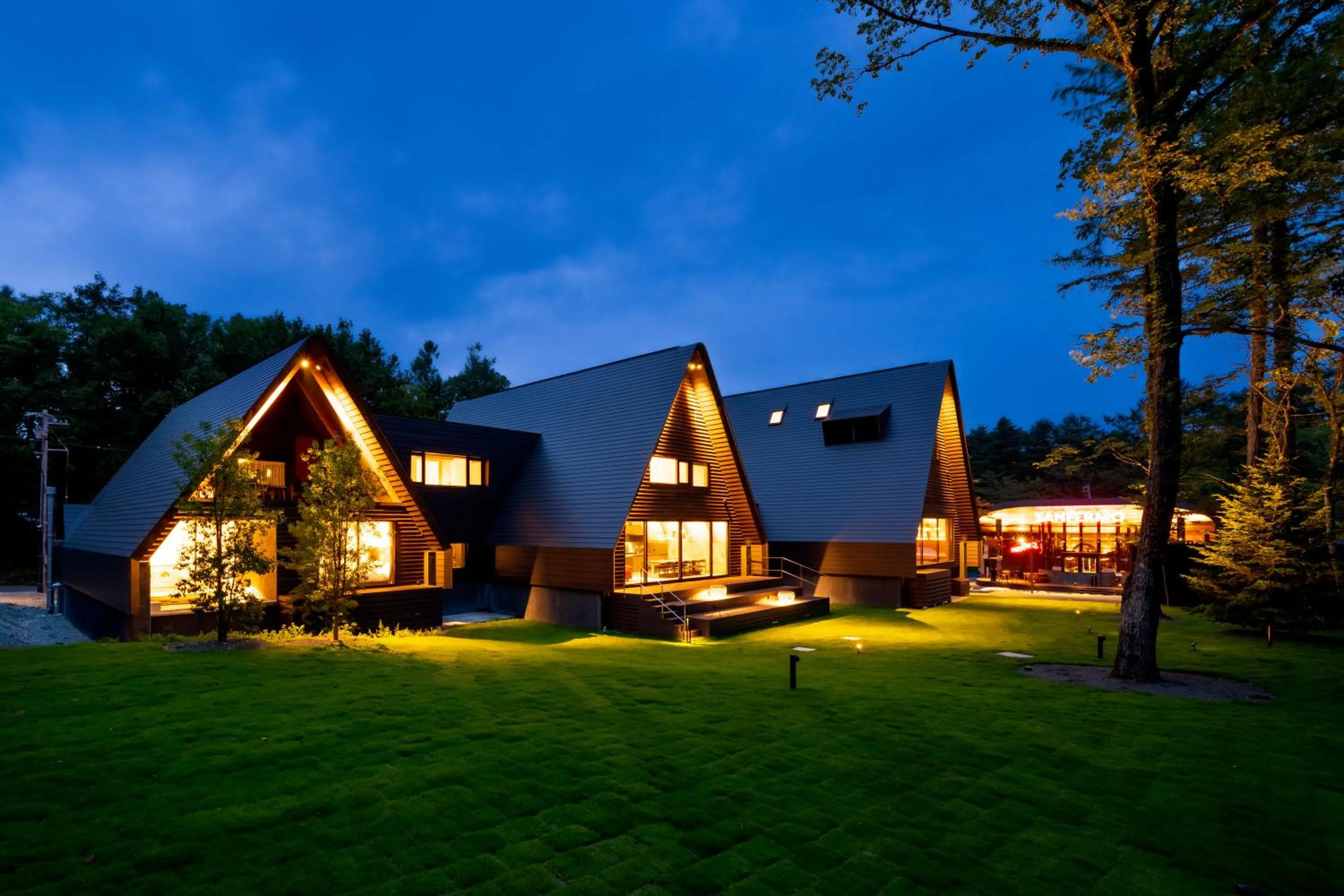 Property building in KanollyResorts Hakuba