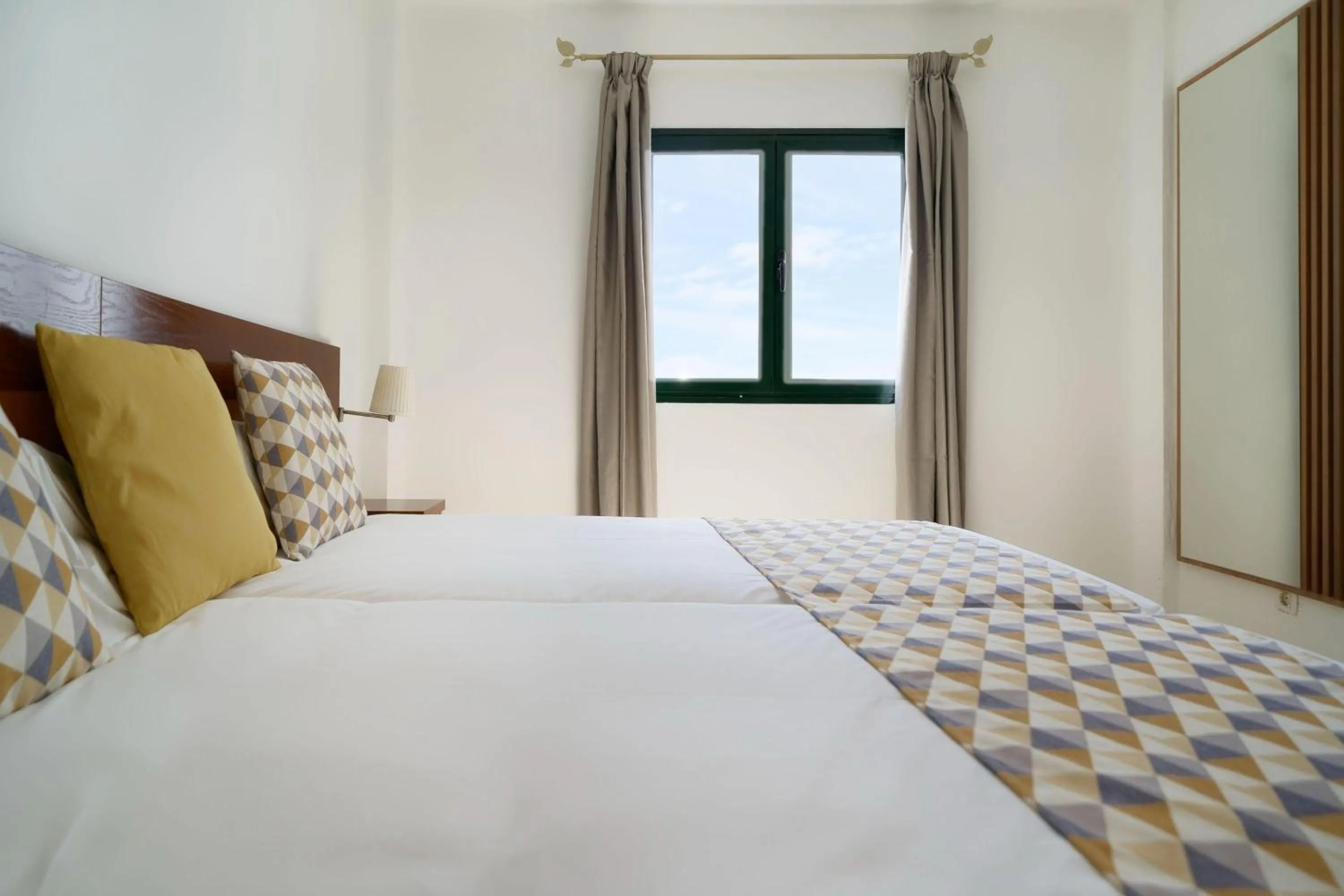 Photo of the whole room, Bed in Labranda Playa Club