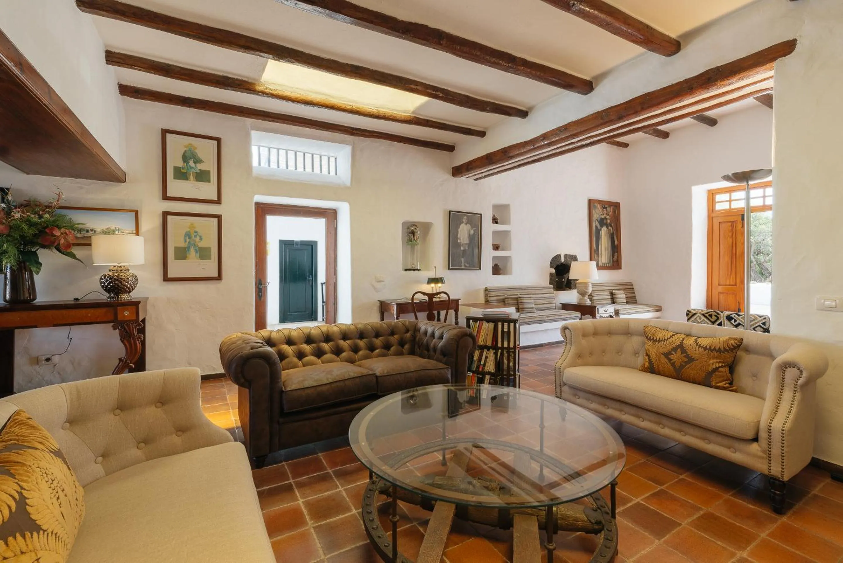 Communal lounge/ TV room in Hotel EL GRIFO