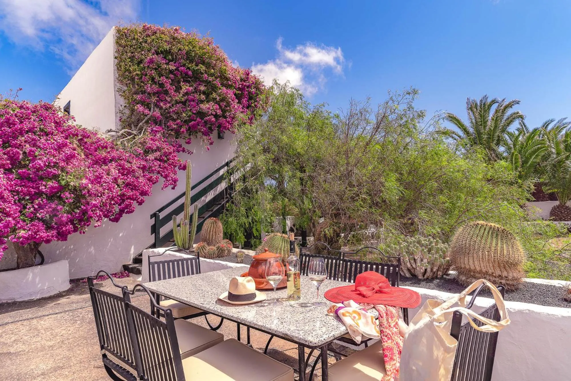 Patio in Hotel EL GRIFO