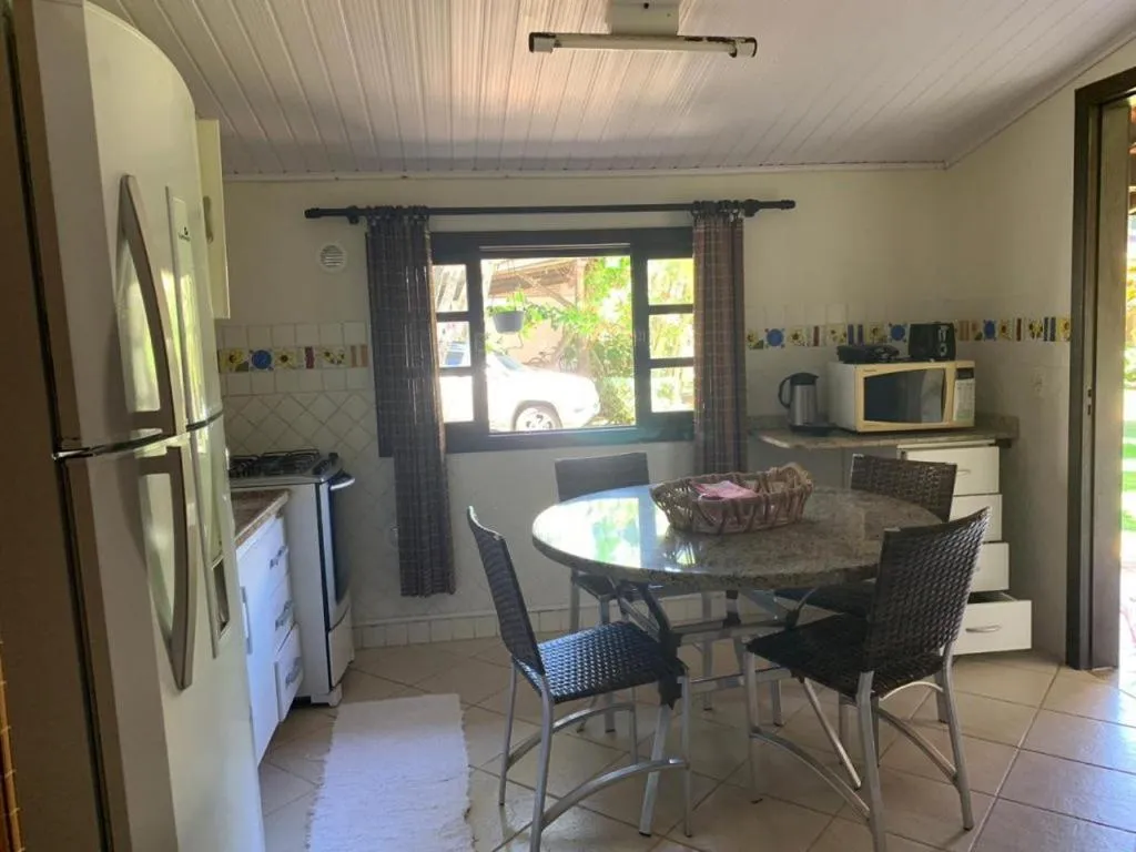 Kitchen or kitchenette in Pousada Solar dos Girassóis