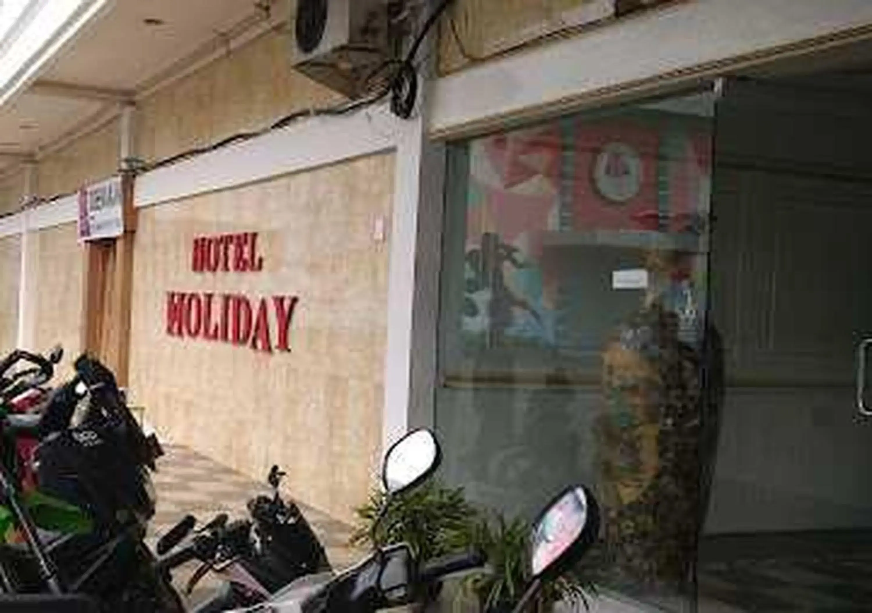 Facade/entrance in EXPRESS O 91674 Penginapan Bm Prima Facade/entrance in EXPRESS O 91674 Penginapan Bm Prima