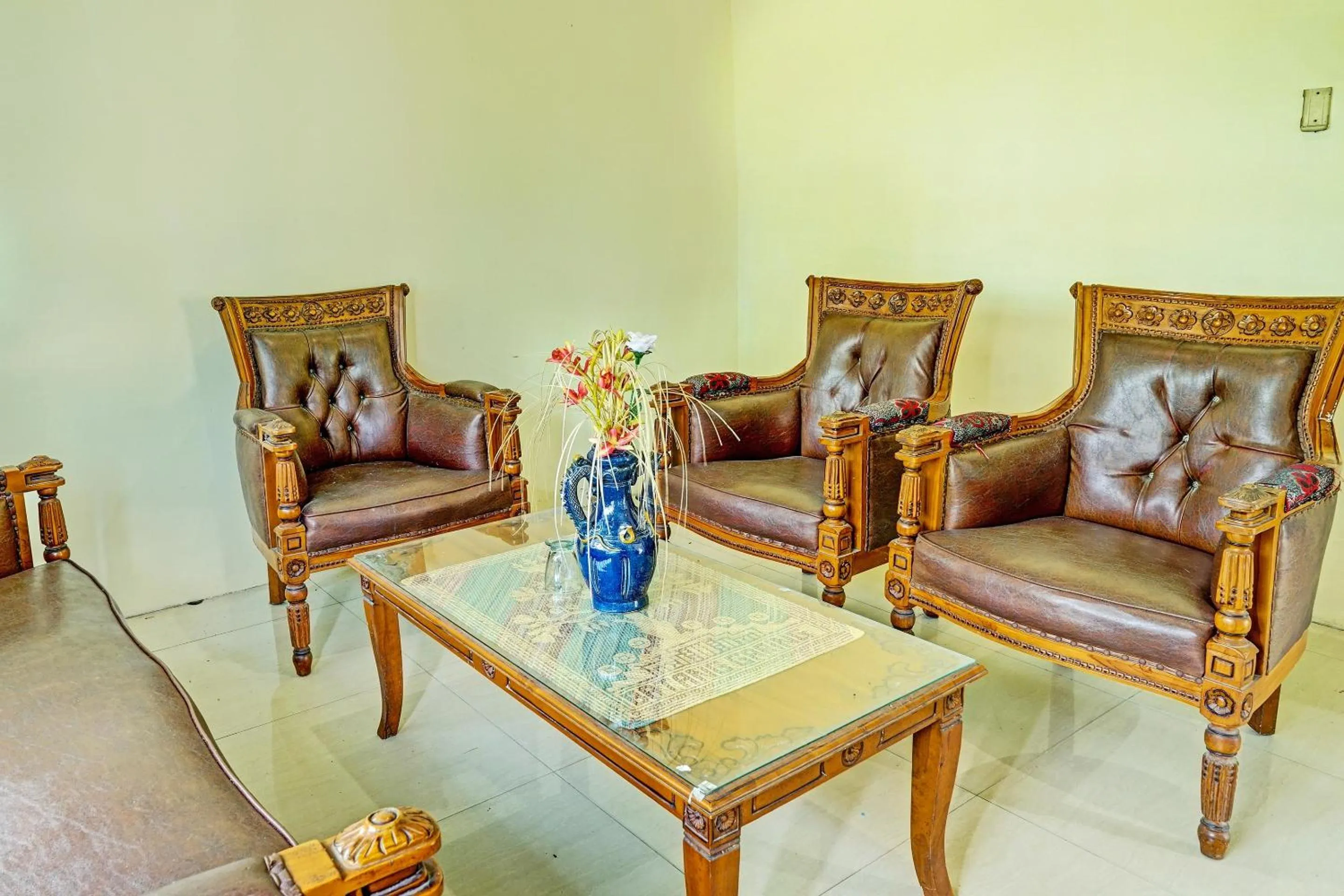 Lobby or reception in Capital O 91806 Hotel Batu Suli