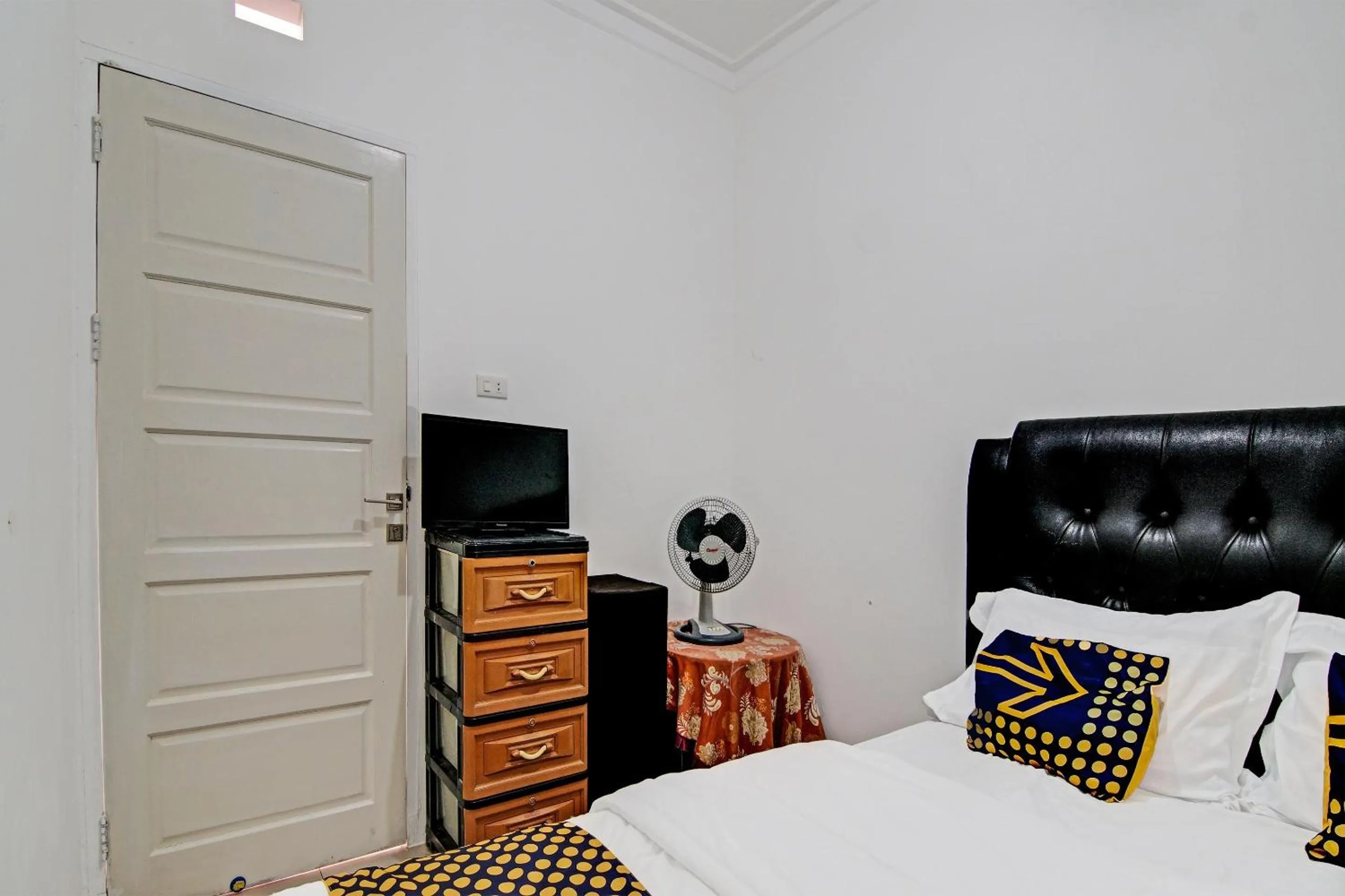 Bedroom, Bed in Hotel O Homestay Dinda Syariah Near Masjid Al Amin