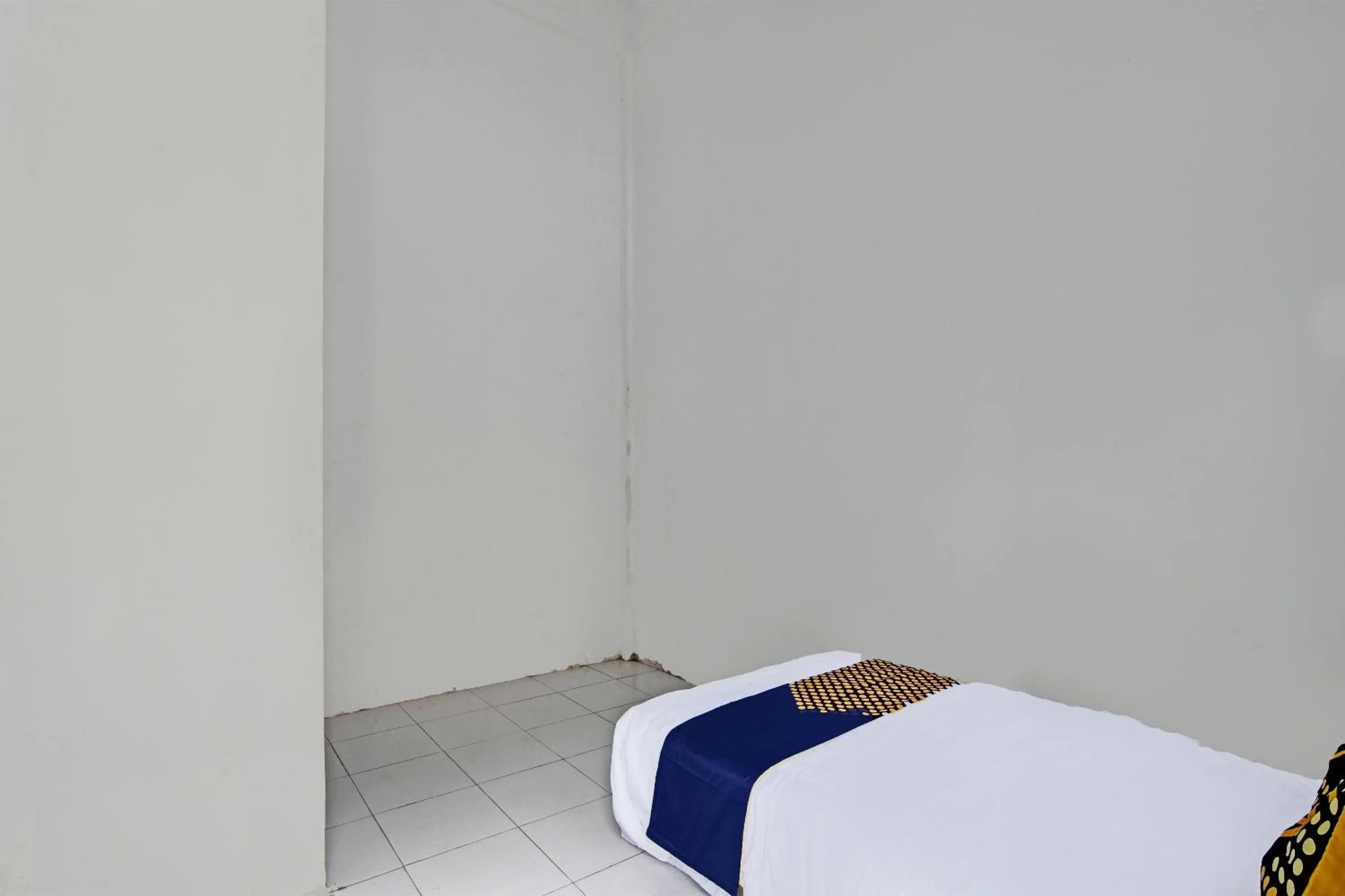 Bedroom, Bed in Hotel O Homestay Dinda Syariah Near Masjid Al Amin