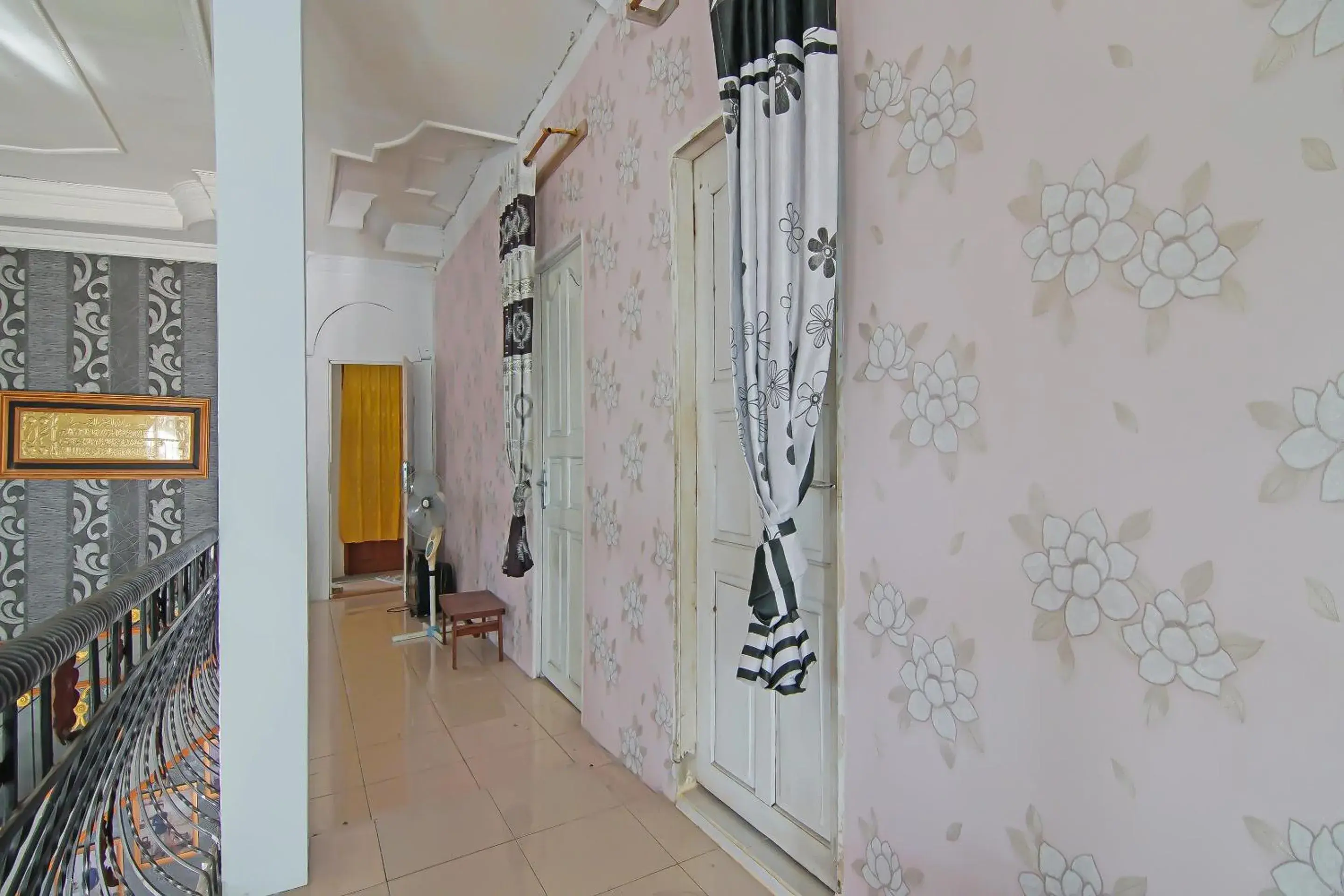 Lobby or reception in Hotel O Yoezef Homestay Syariah Lobby or reception in Hotel O Yoezef Homestay Syariah