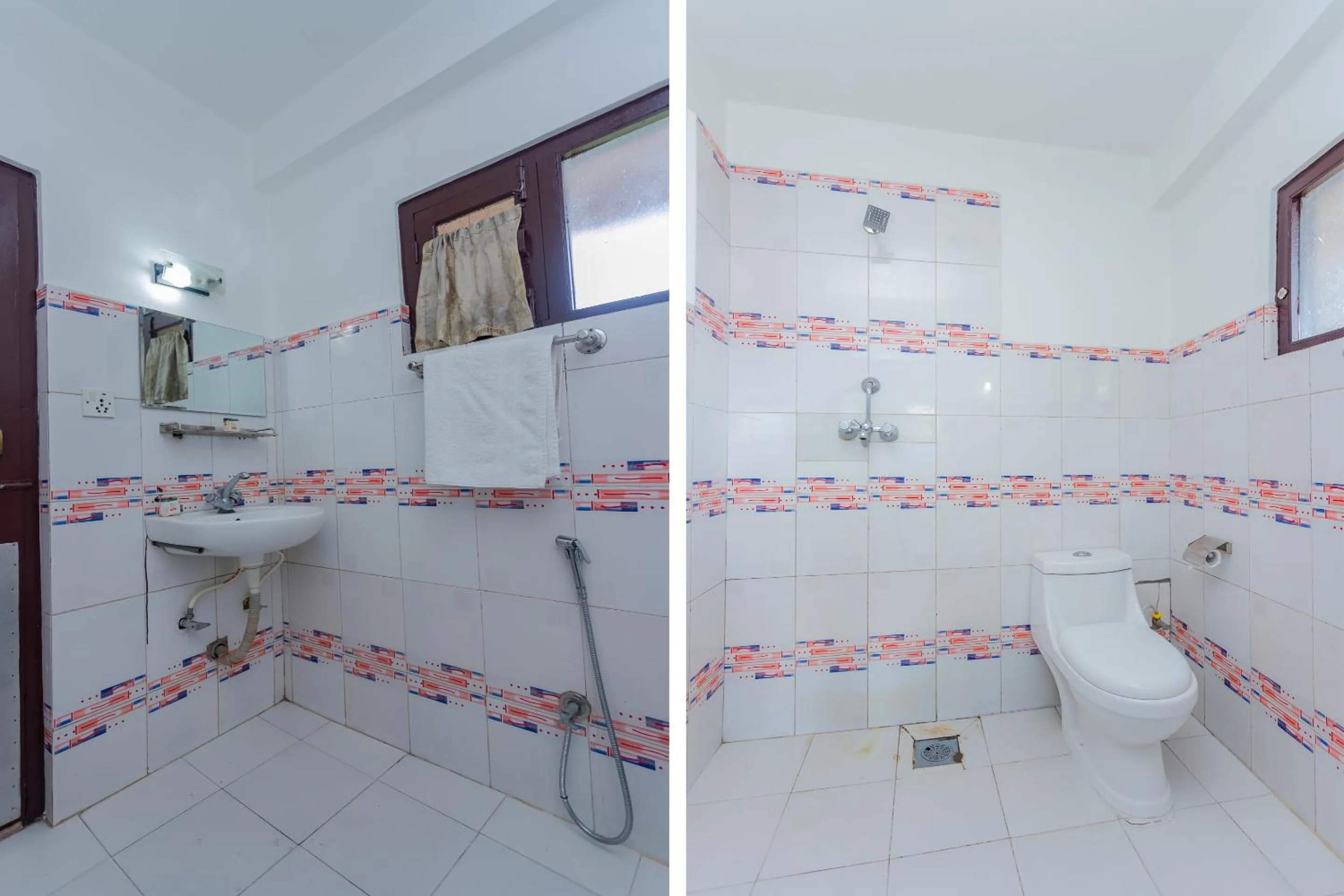 Bathroom in OYO 797 Hotel Aakansh