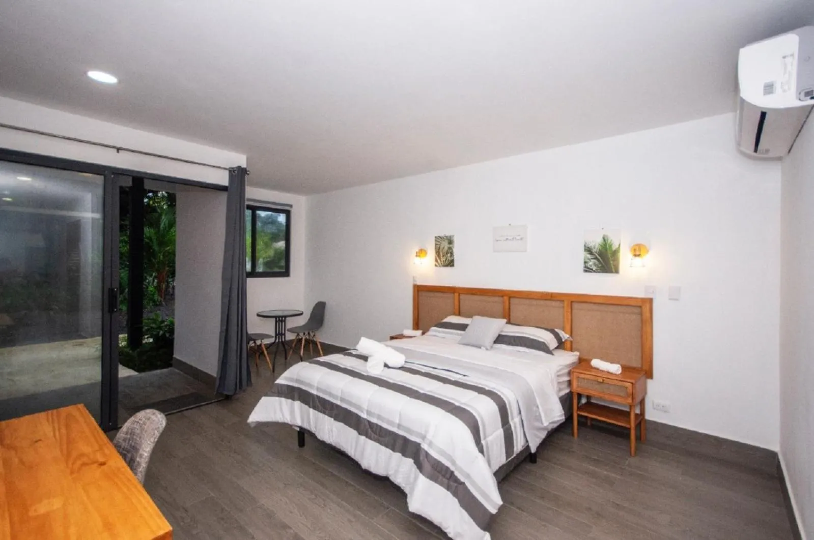 Bedroom, Bed in Yuli Hotel