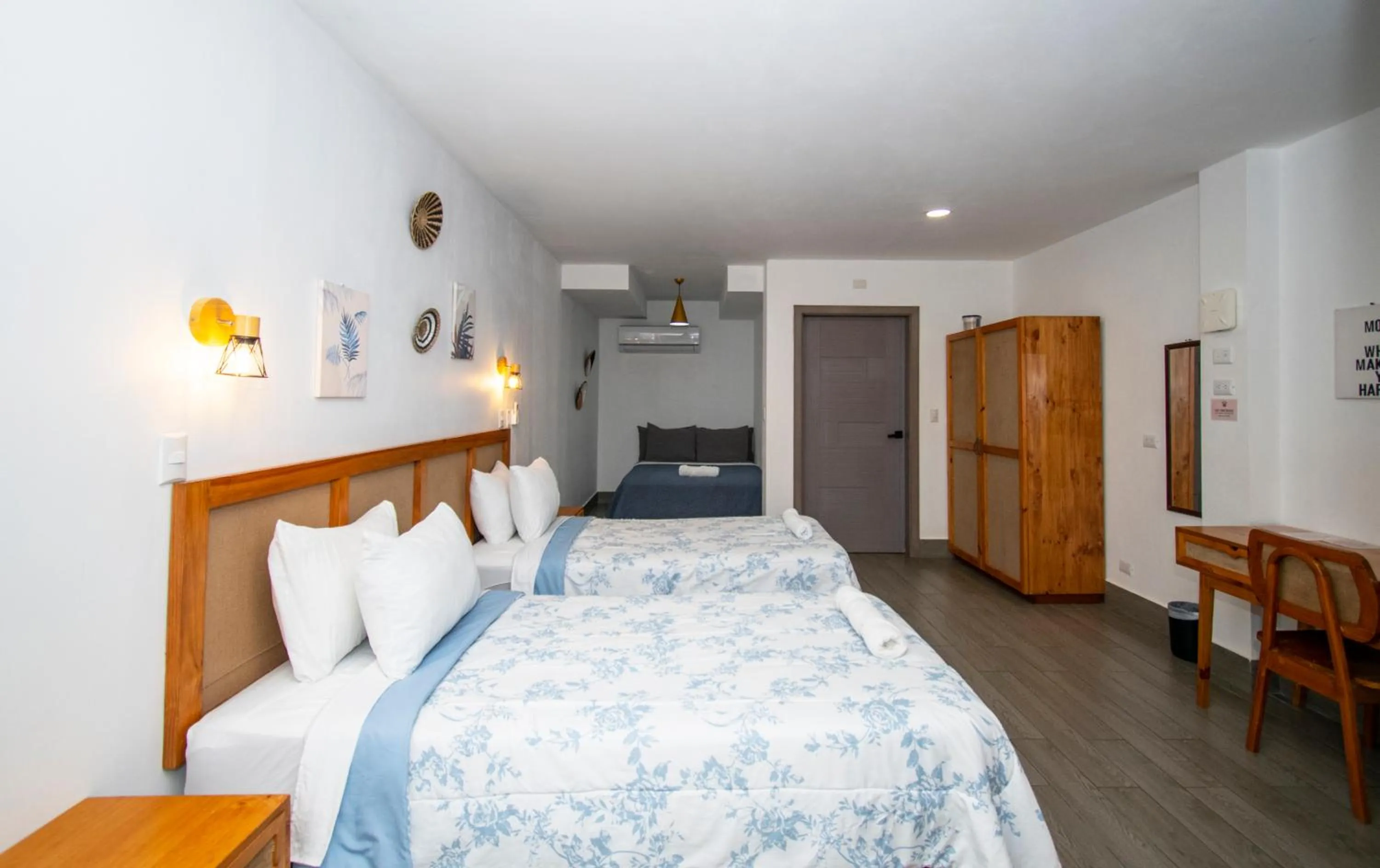 Property building, Bed in Yuli Hotel