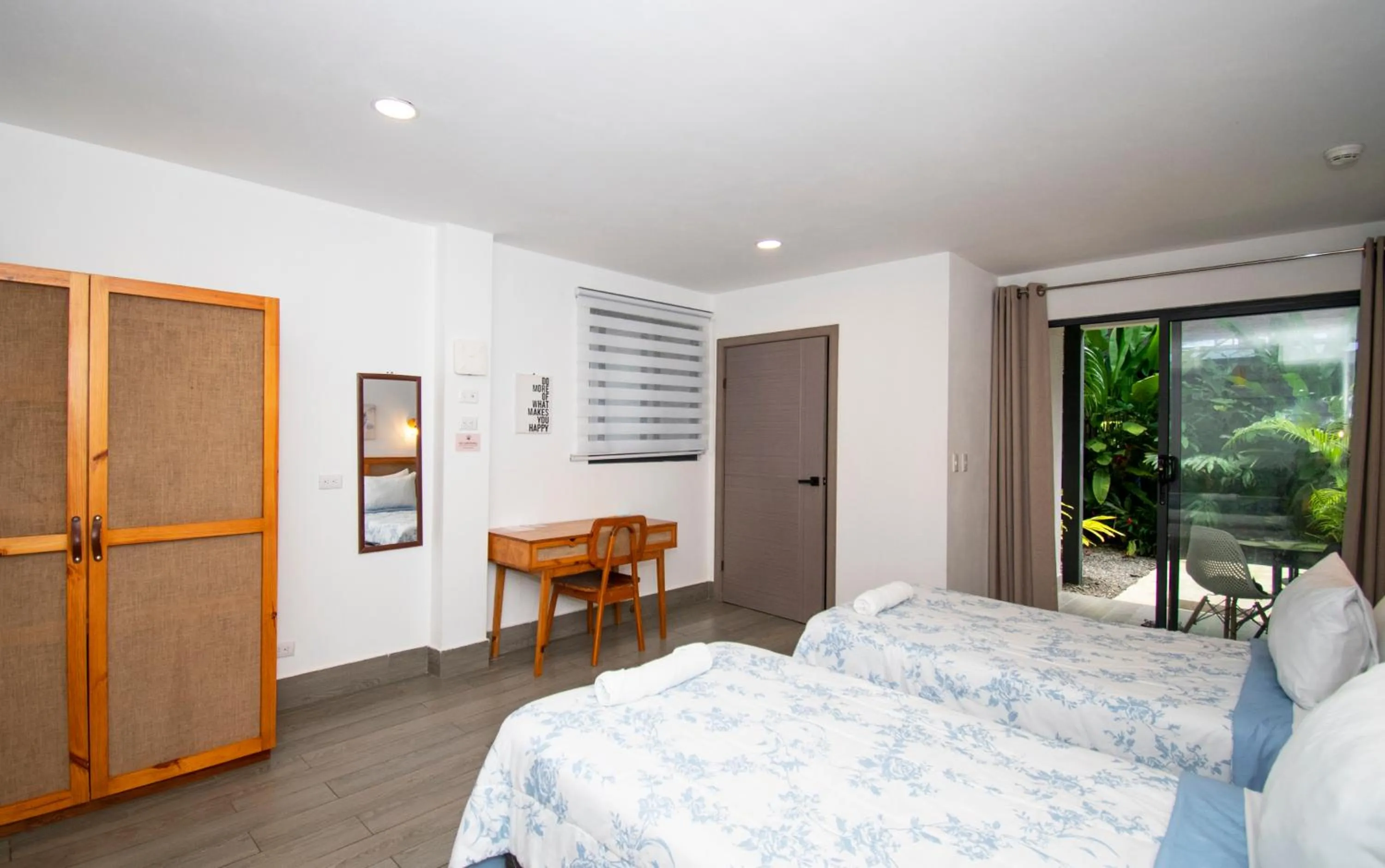 Property building, Bed in Yuli Hotel