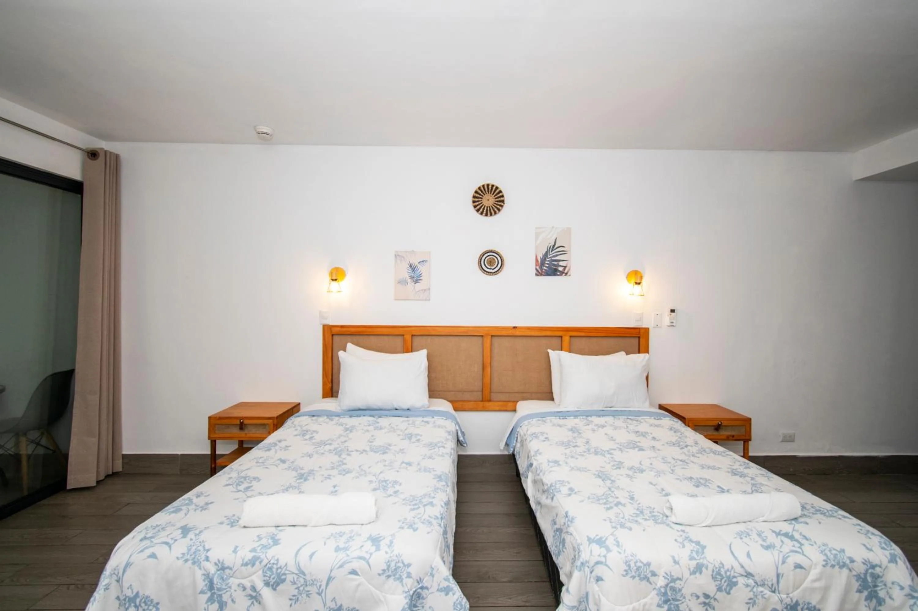 Property building, Bed in Yuli Hotel