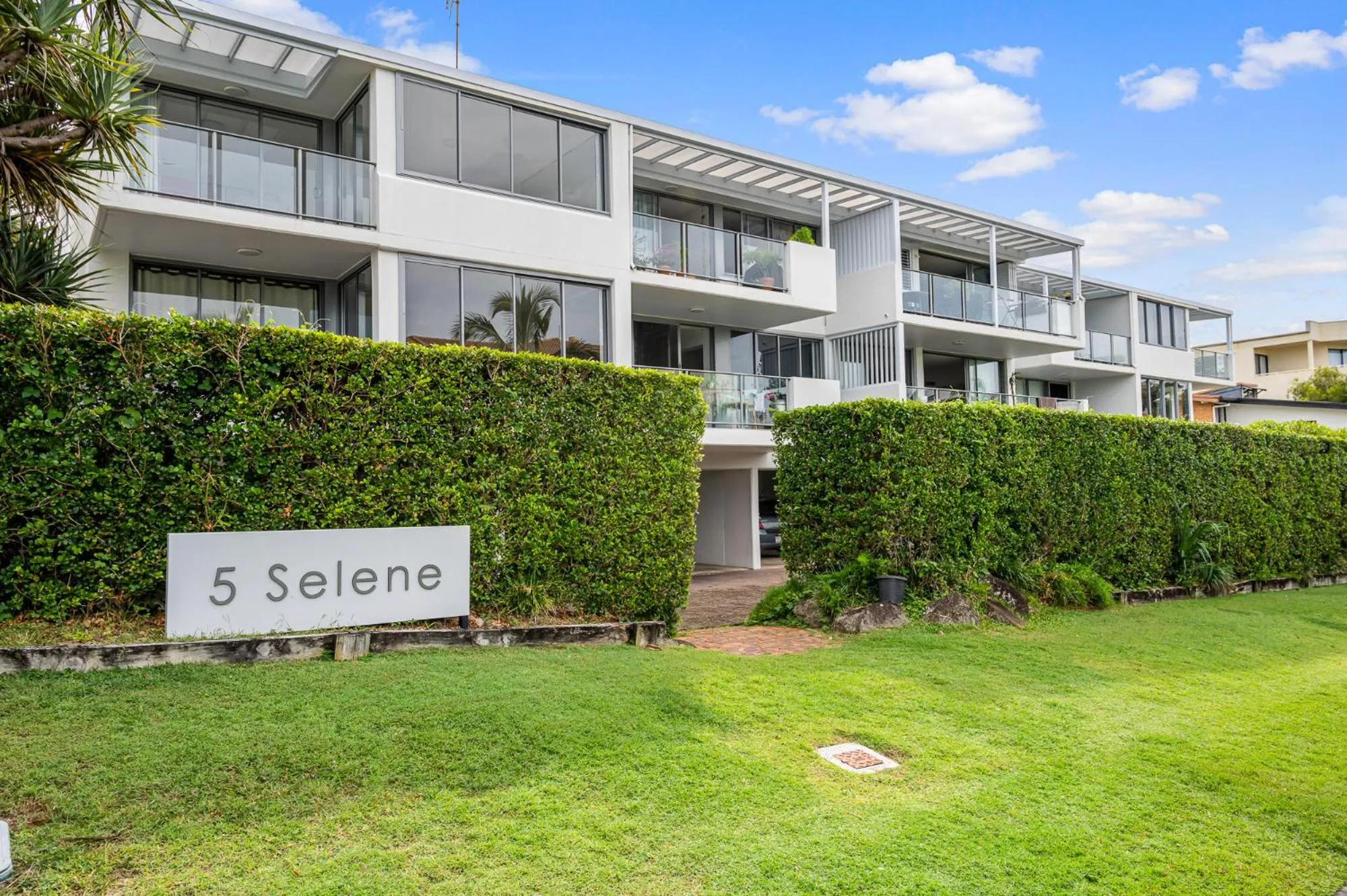 Property building in Moments from the Beach, Sunrise Beach