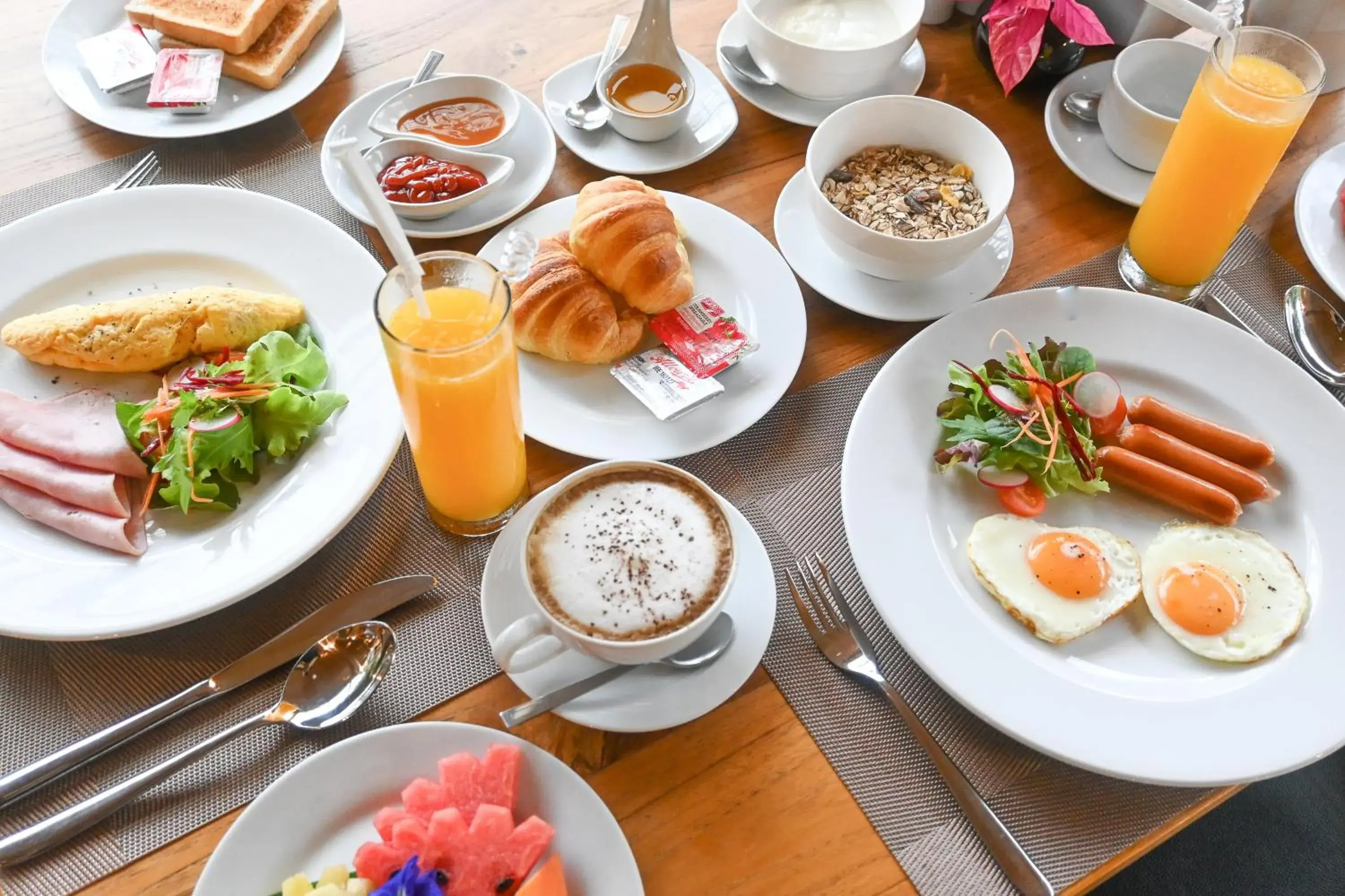 Food and drinks in Cascade Tara Food and drinks in Cascade Tara