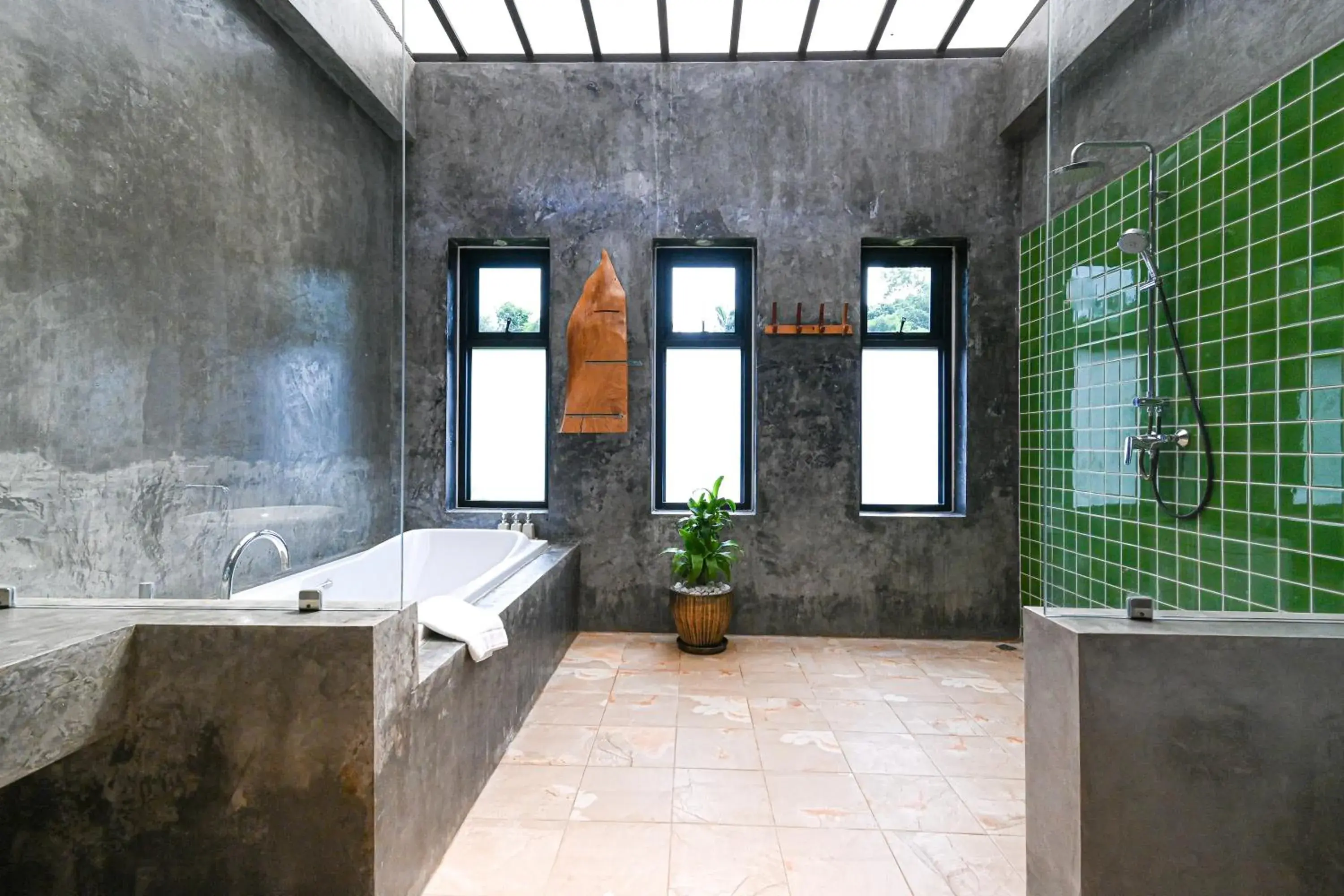 Bathroom in Cascade Tara Bathroom in Cascade Tara
