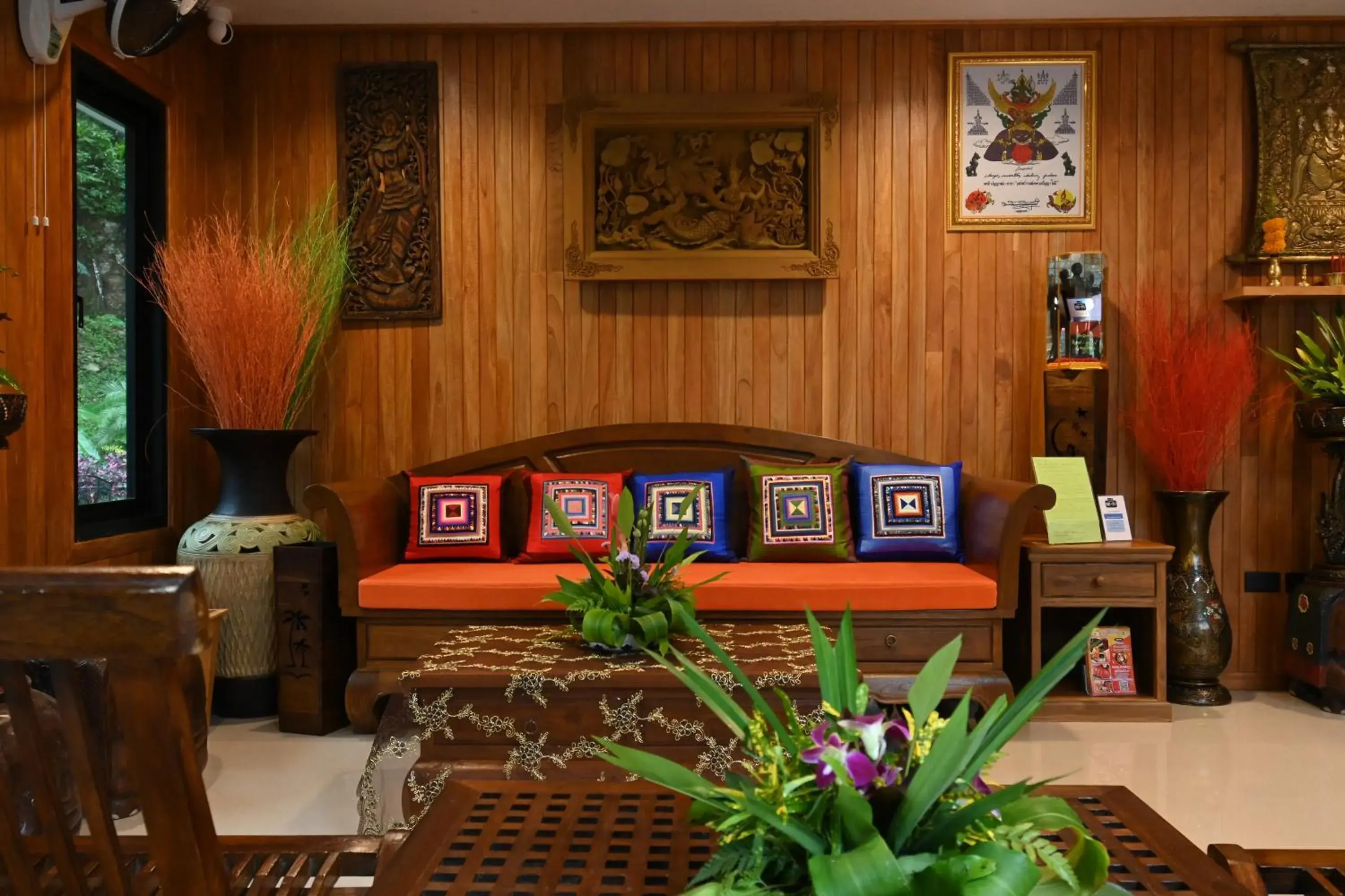 Lobby or reception in Cascade Tara Lobby or reception in Cascade Tara
