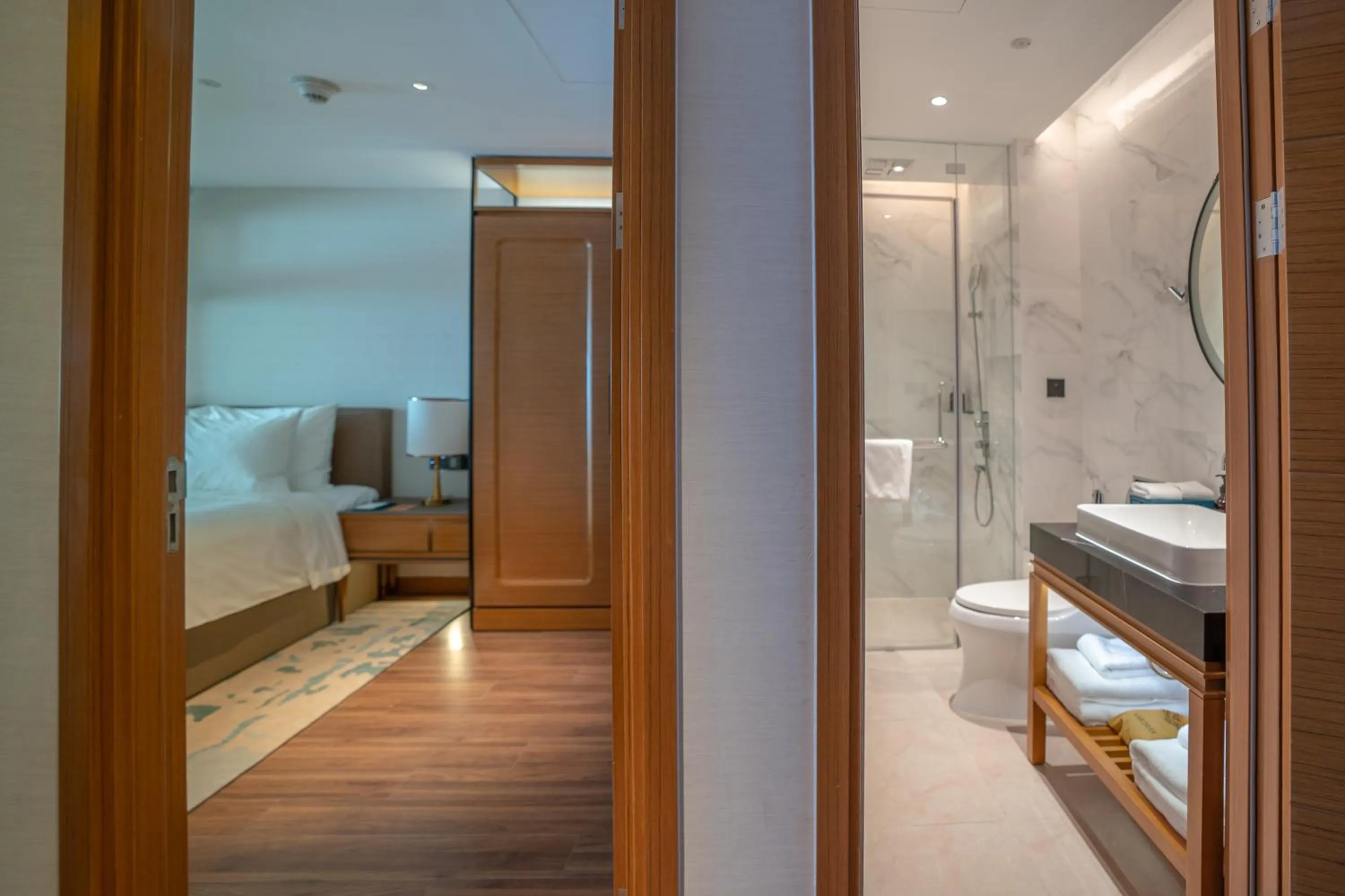 Bathroom, Bed in Grand Hyams Hotel - Quy Nhon Beach