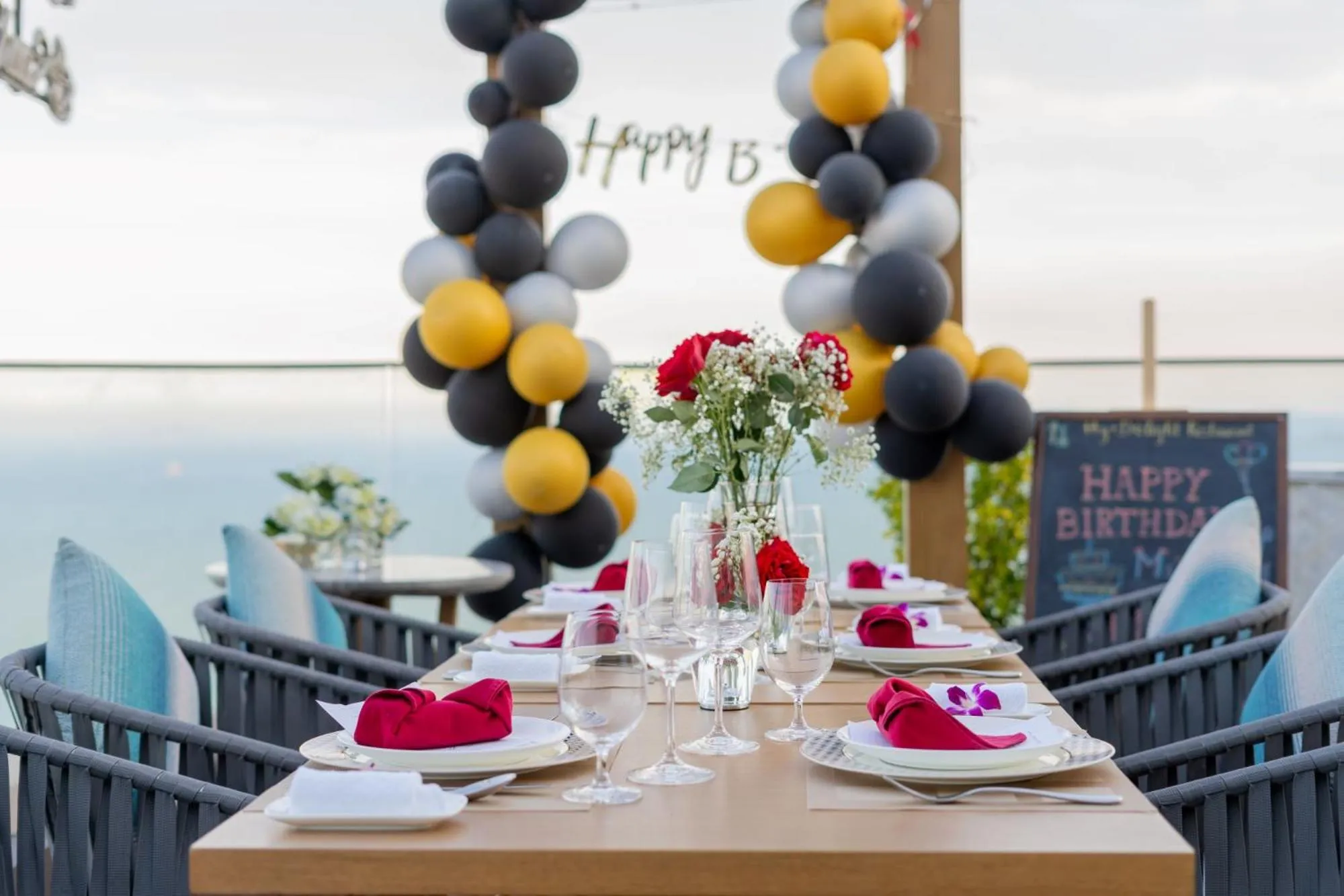 Restaurant/places to eat in Grand Hyams Hotel - Quy Nhon Beach