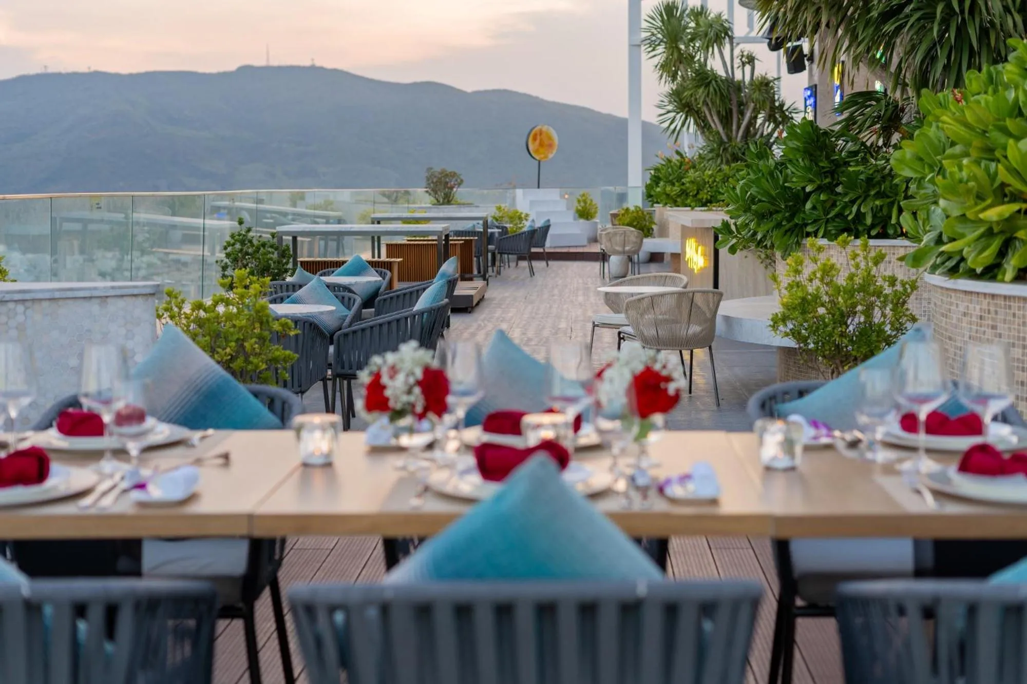Restaurant/places to eat in Grand Hyams Hotel - Quy Nhon Beach