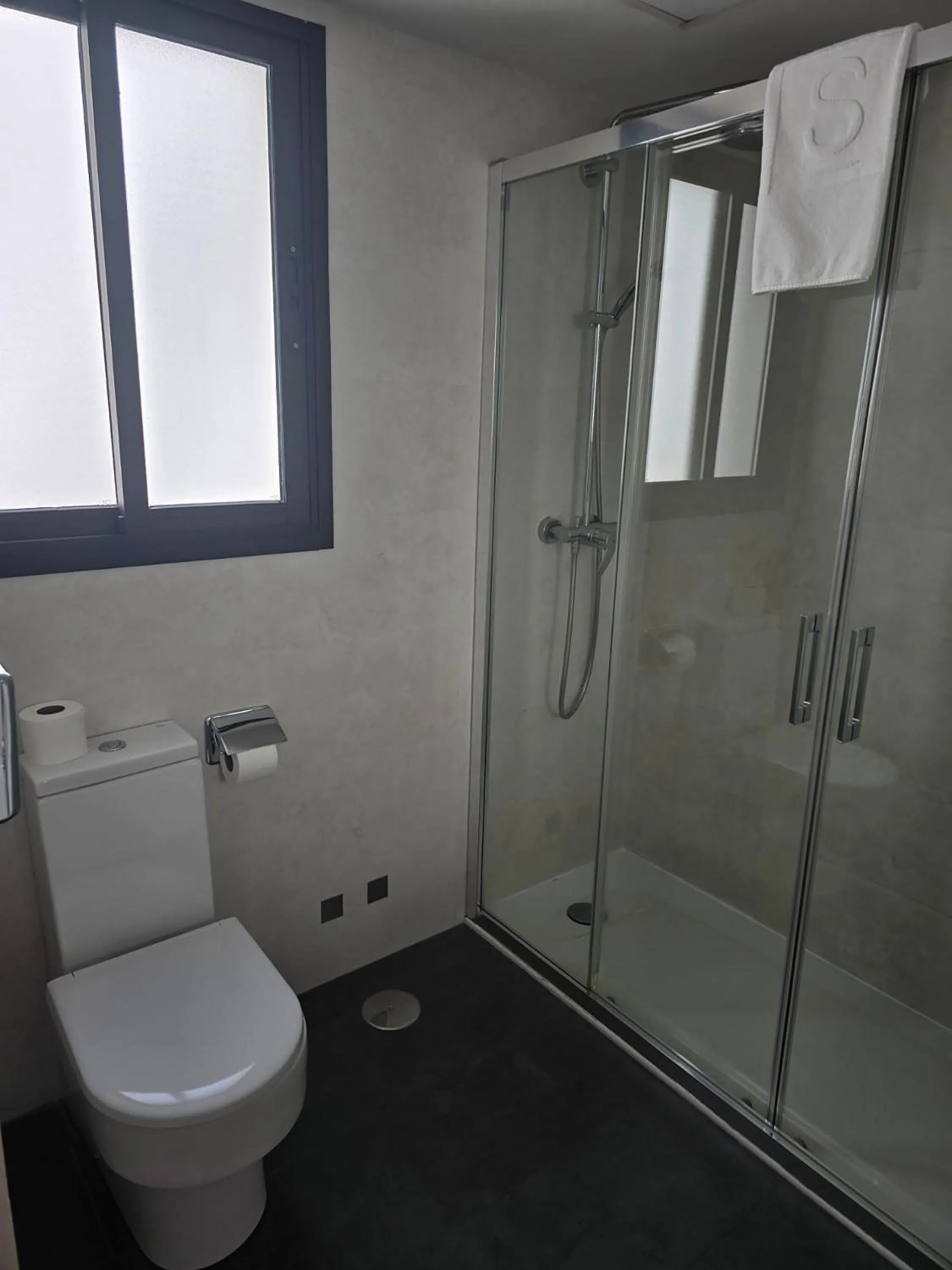 Bathroom in Sercotel Córdoba Medina Azahara