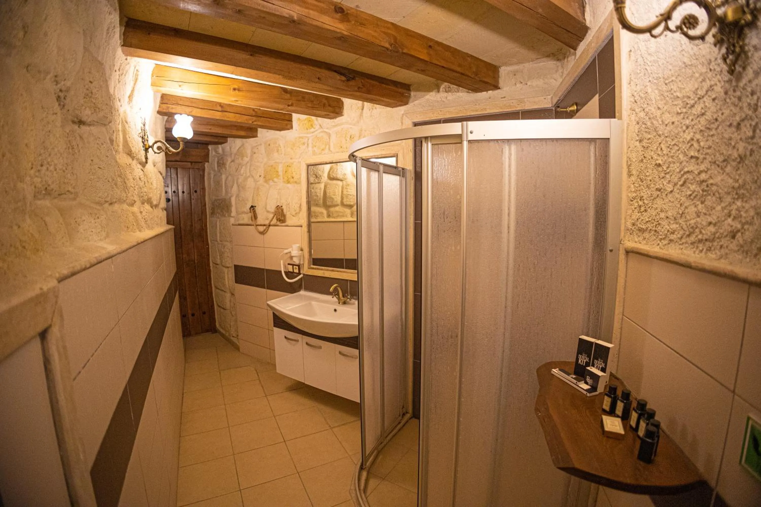 Bathroom in Pietra Cave Suites